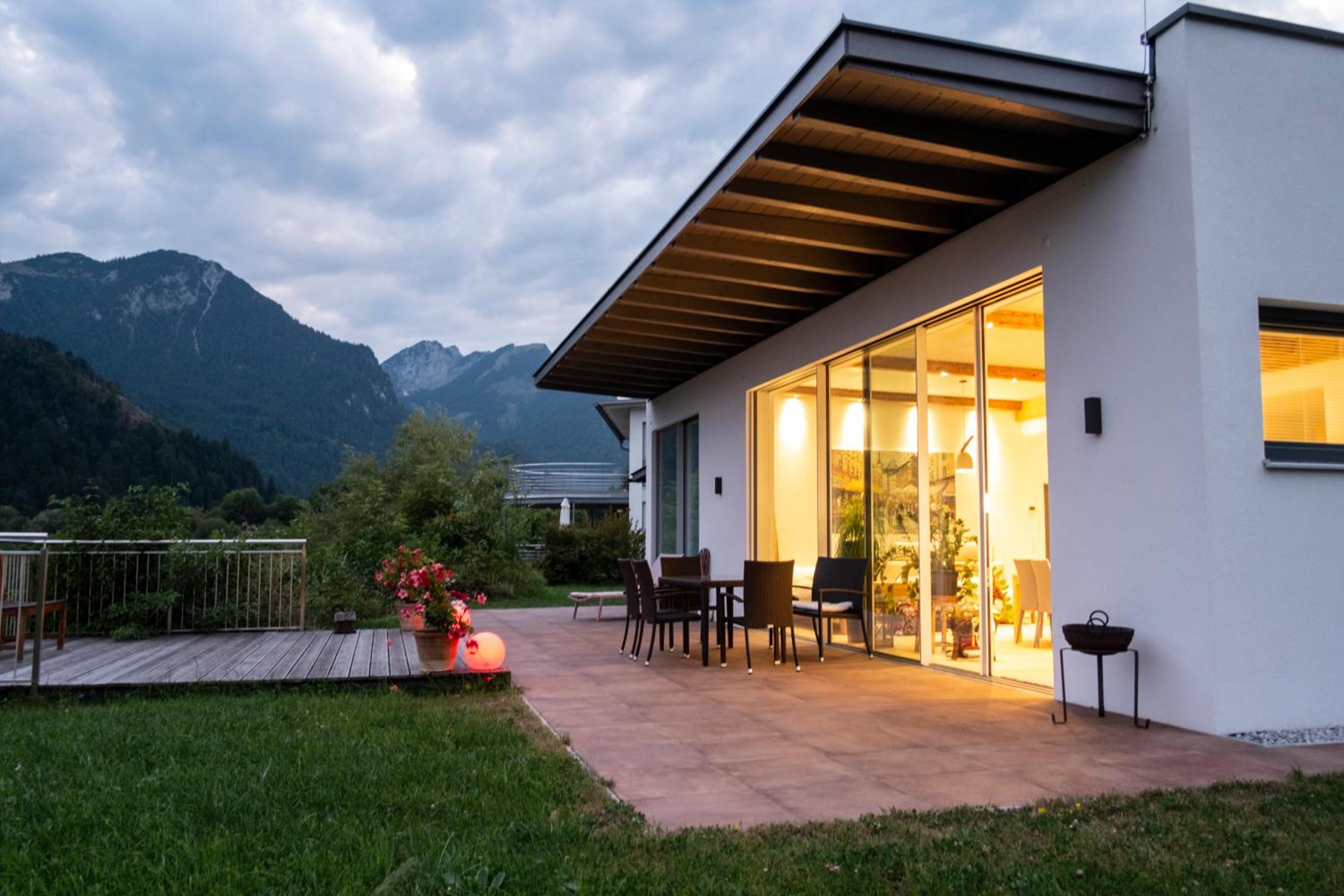 Apartment with Lake View - Photo 3
