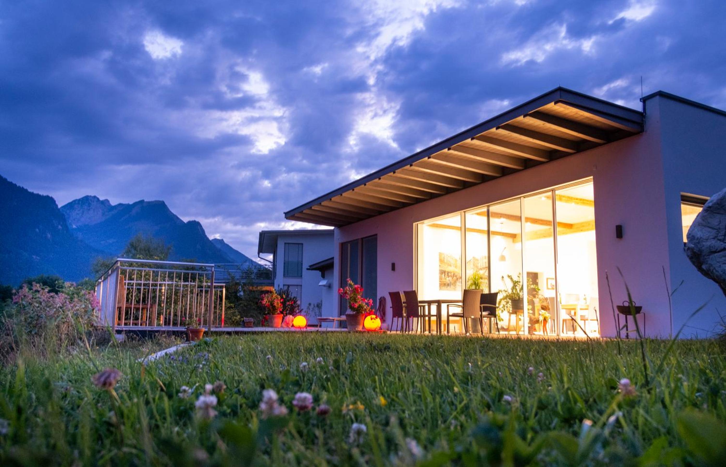 Apartment with Lake View - Photo 12