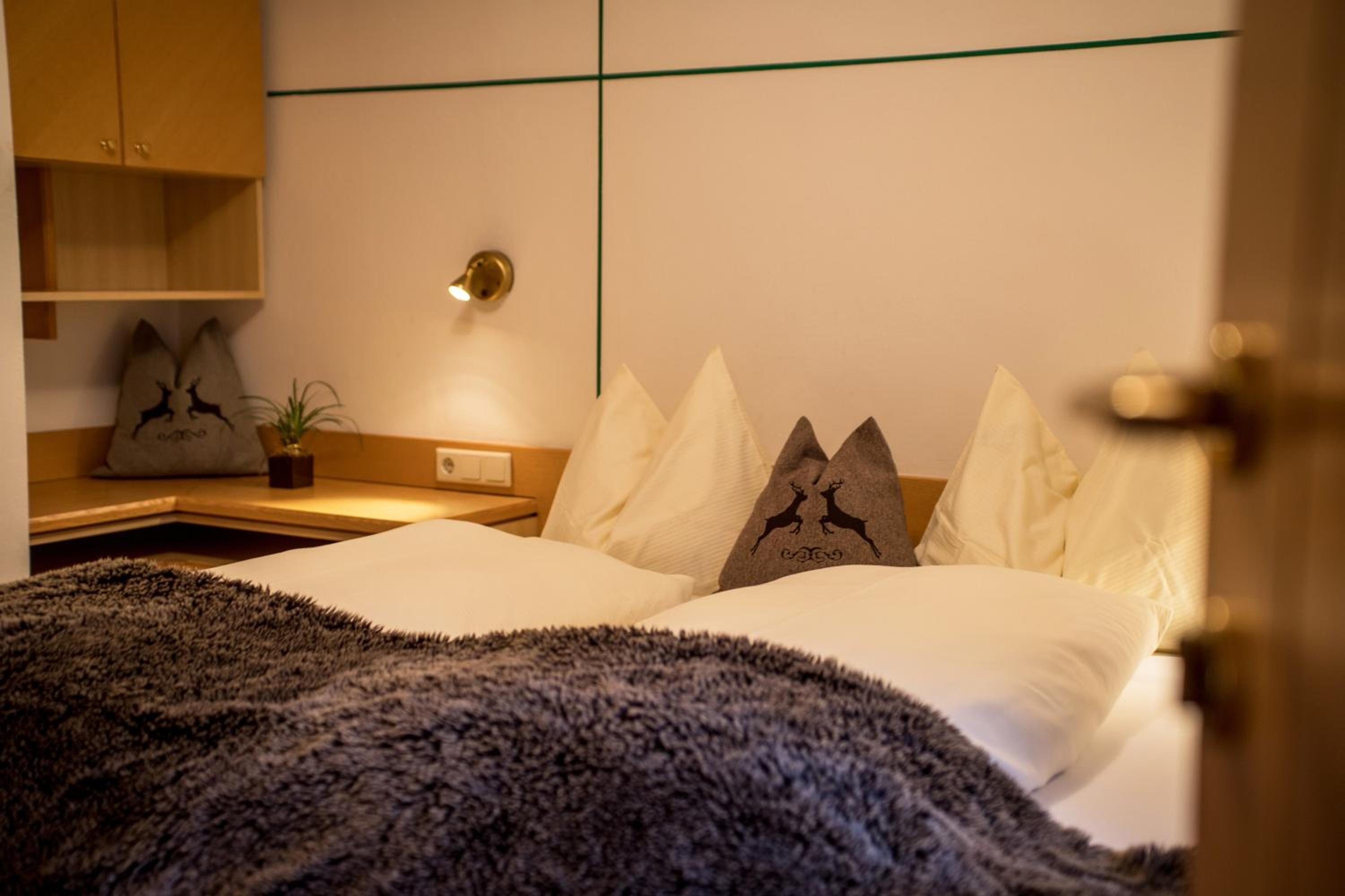 Two-Bedroom Apartment with Balcony or Terrace photo 1