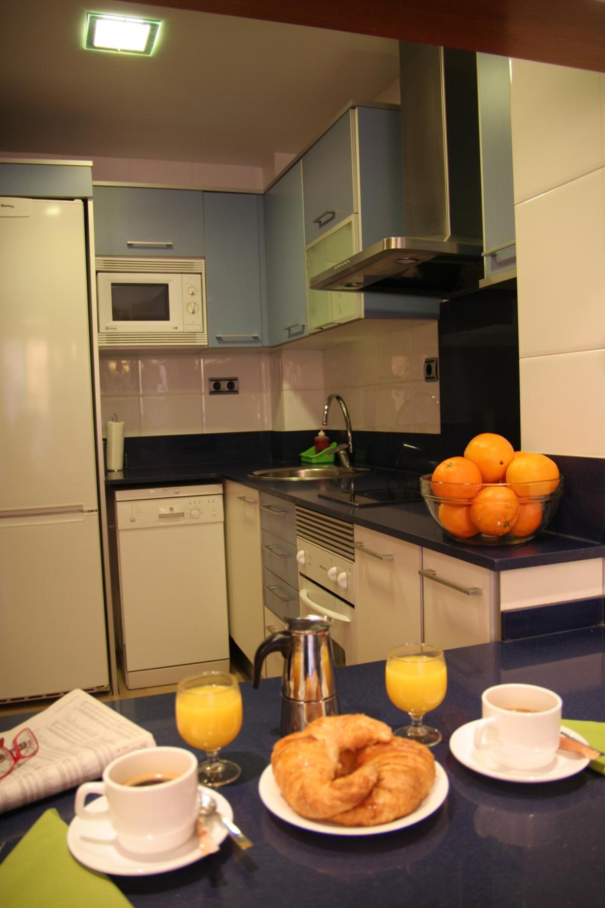 Two-Bedroom Apartment (3 Adults) photo 3