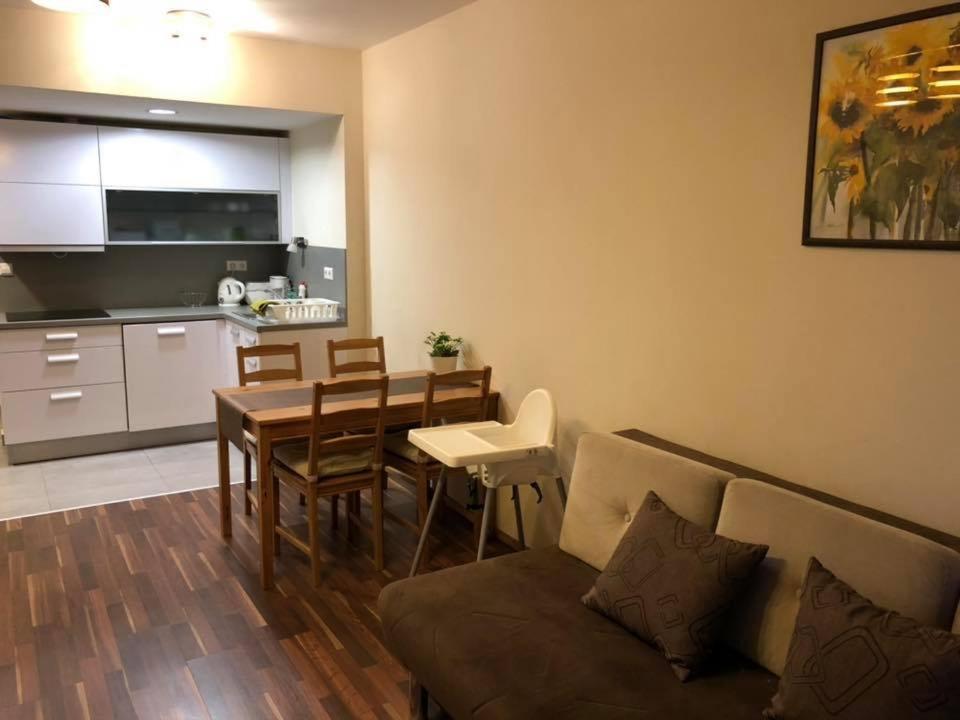 Apartment with Balcony photo 2