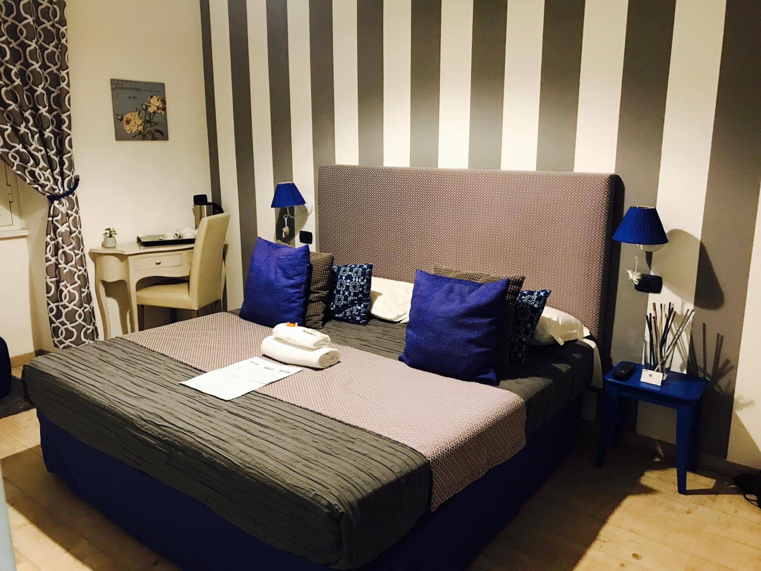 Deluxe Double or Twin Room photo 1