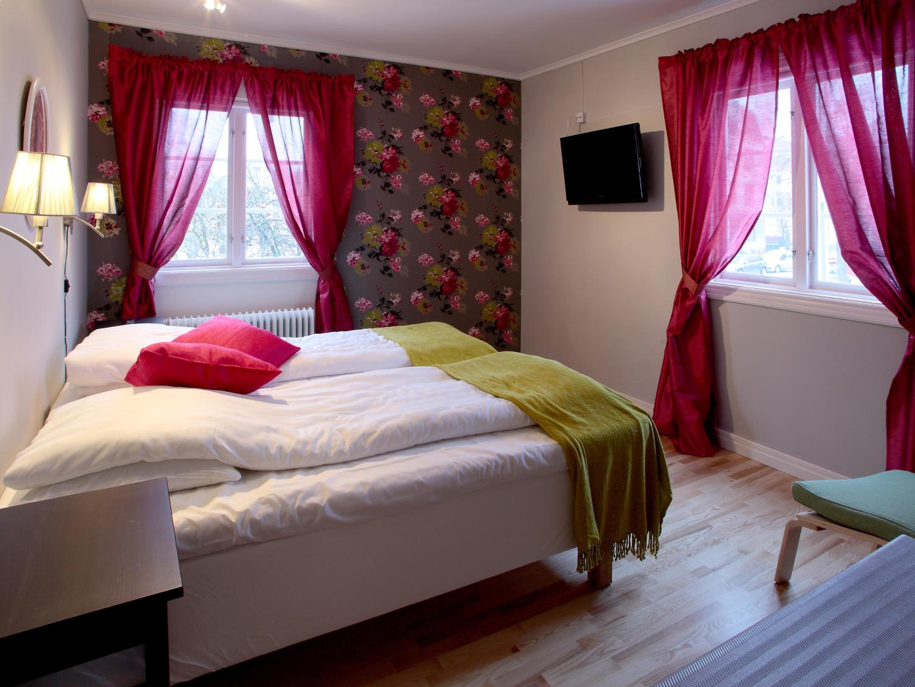 Double or Twin Room photo 3