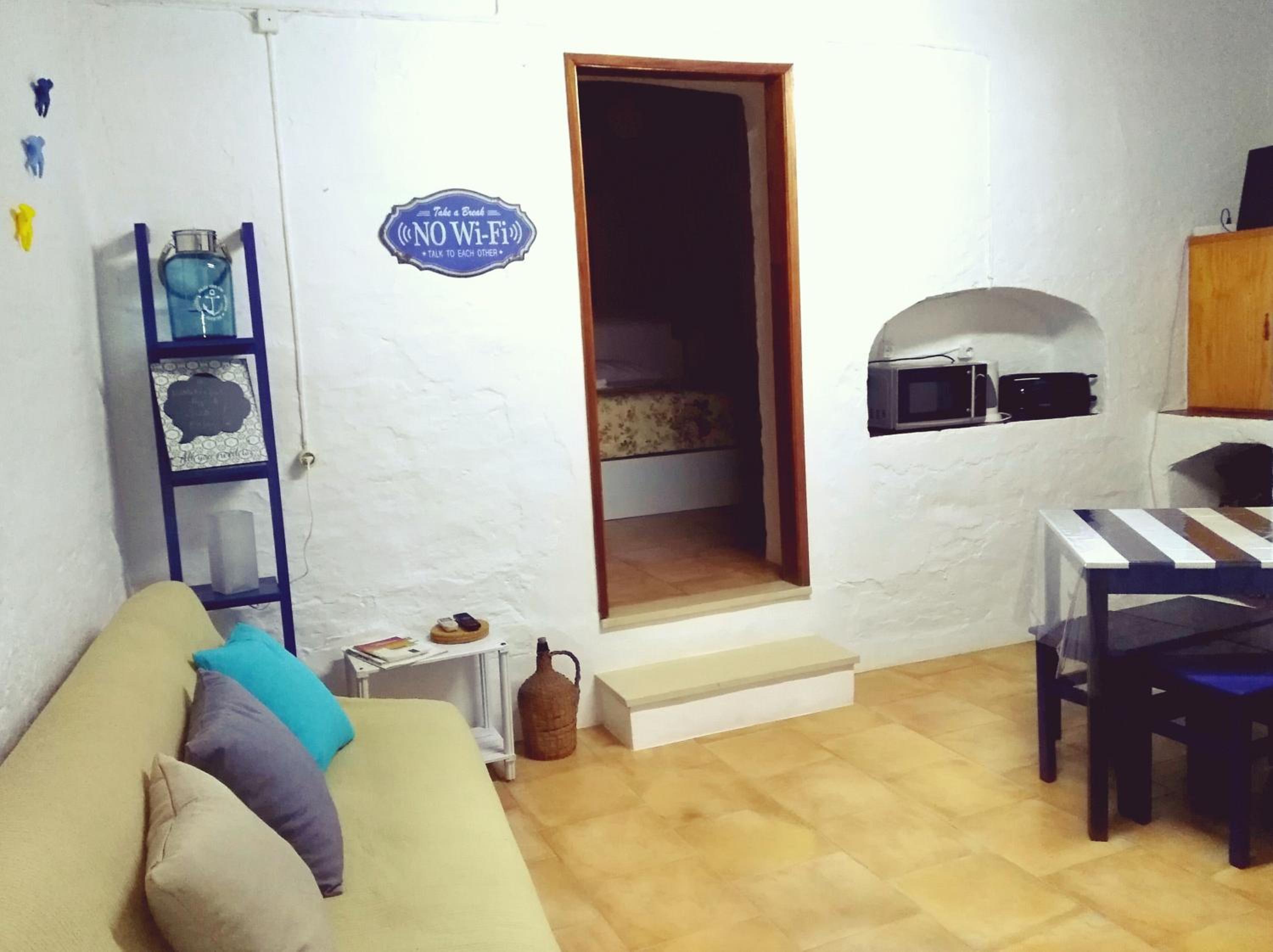 One-Bedroom House photo 1