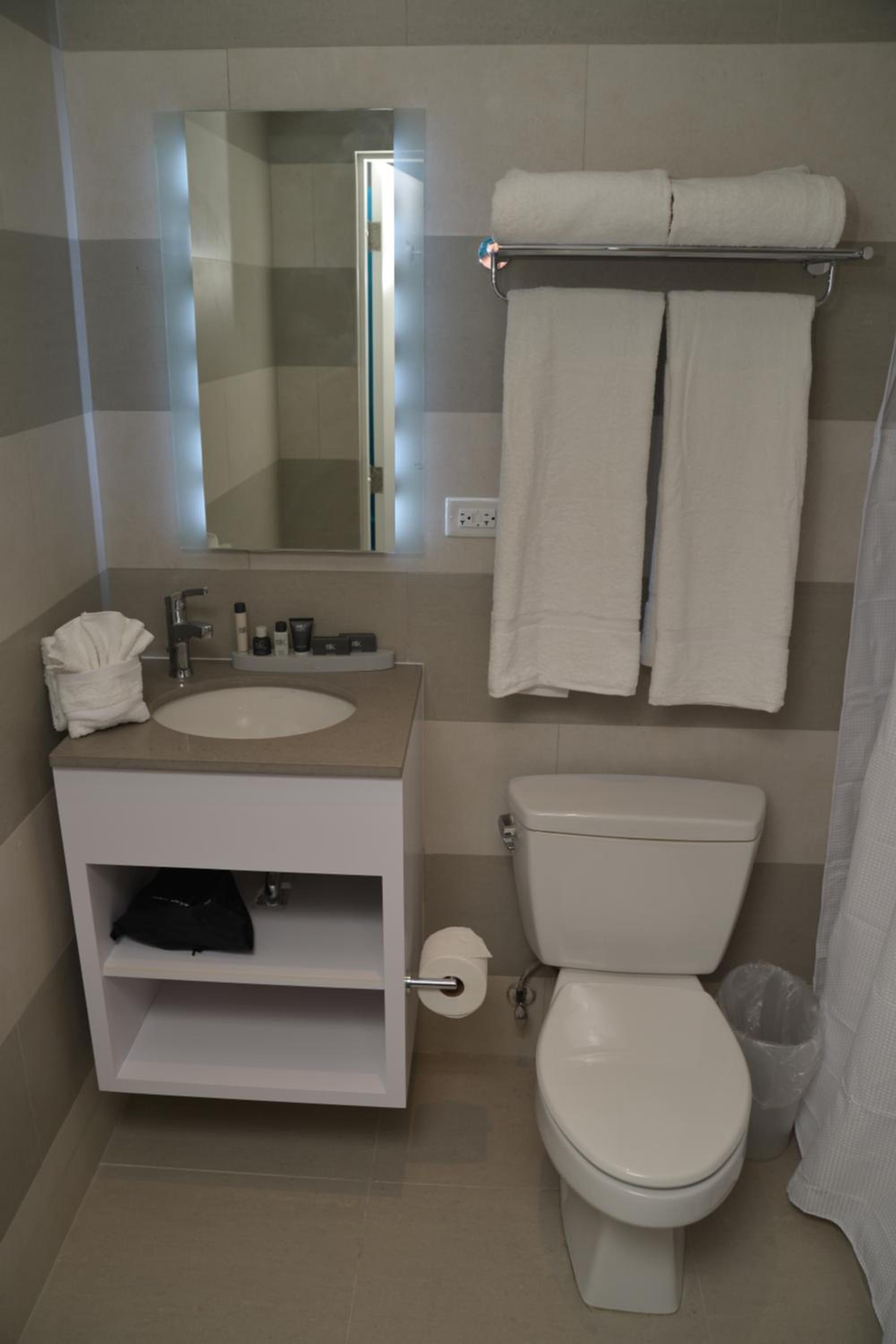 Standard Room photo 2
