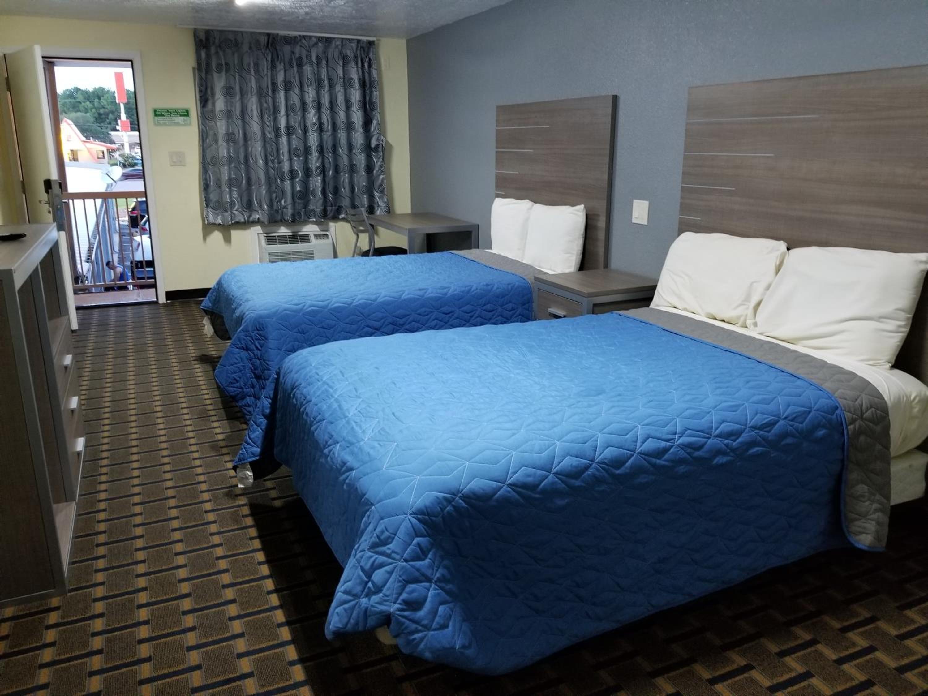 Standard Double Room - Photo 3
