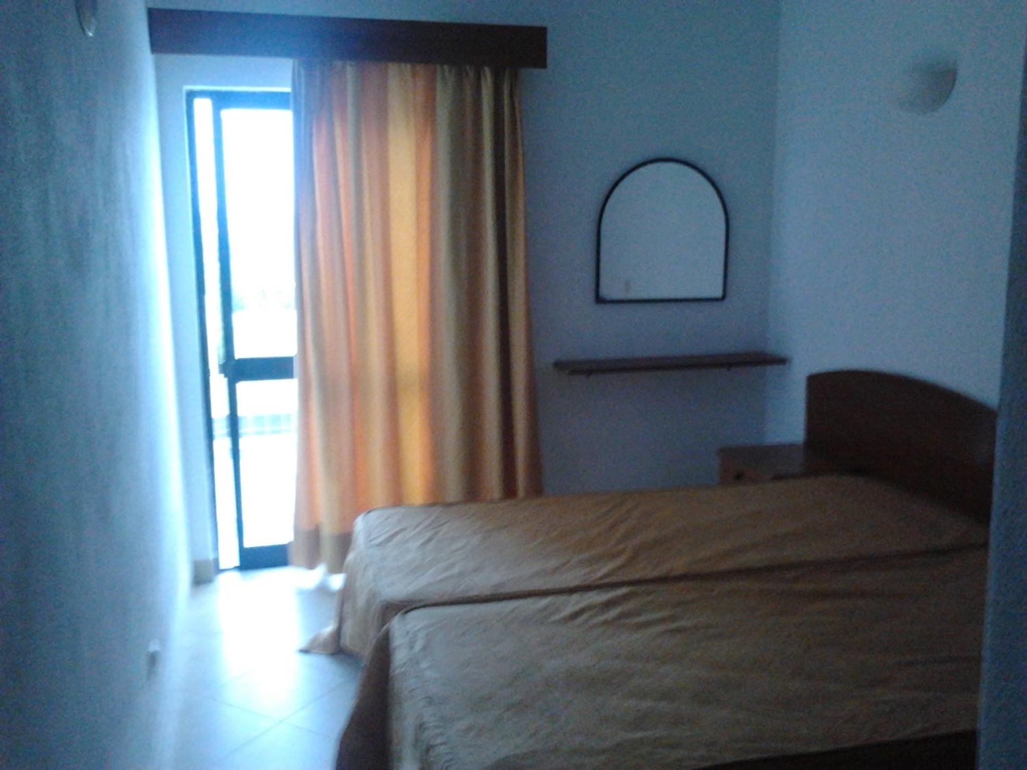 One-Bedroom Apartment with Sea View photo 3