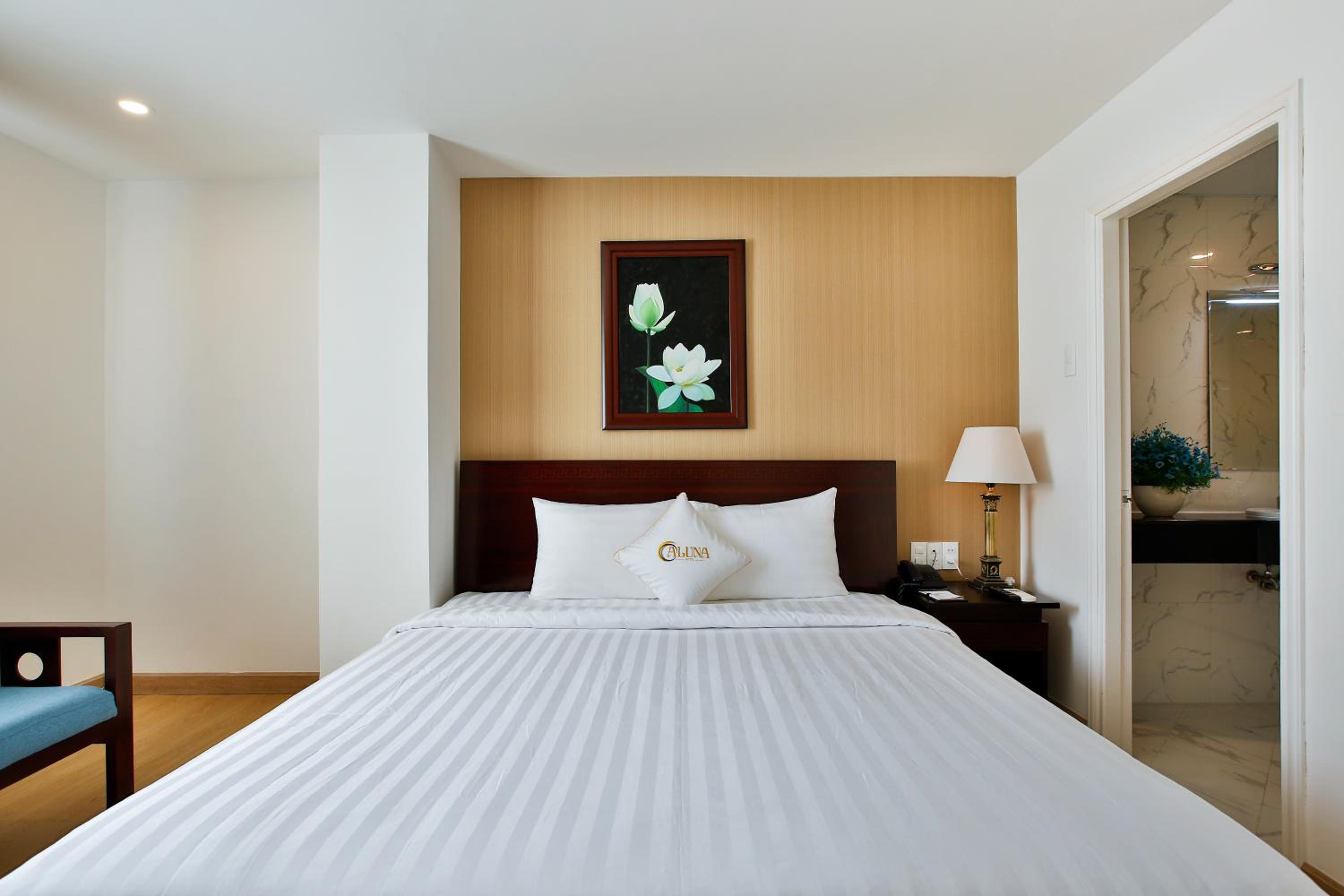 Deluxe Suite photo 3