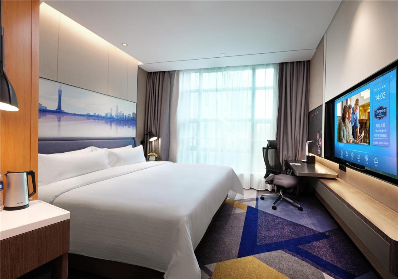 Superior King Bed Room - Photo 3