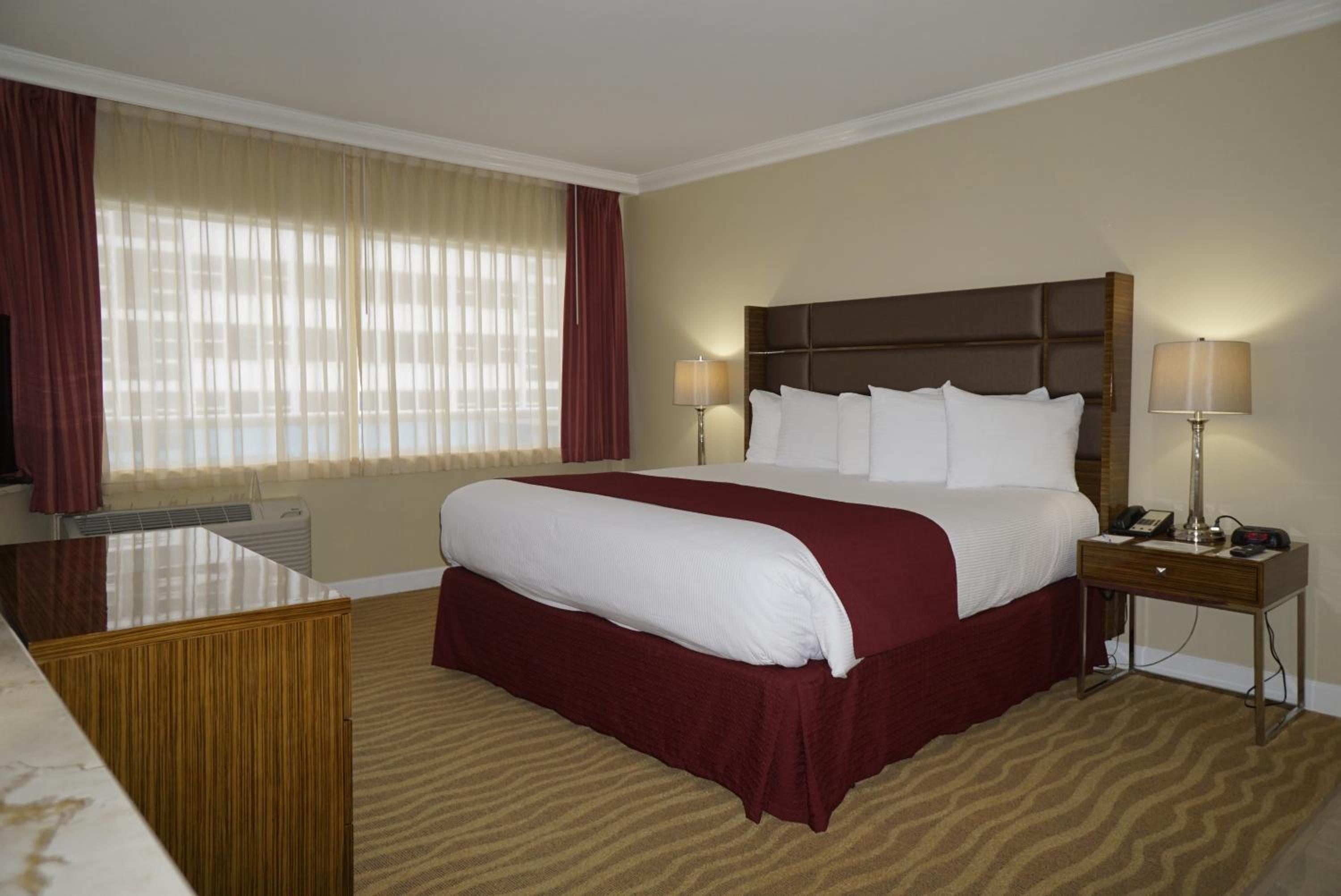 King Suite with Ocean View - Photo 5