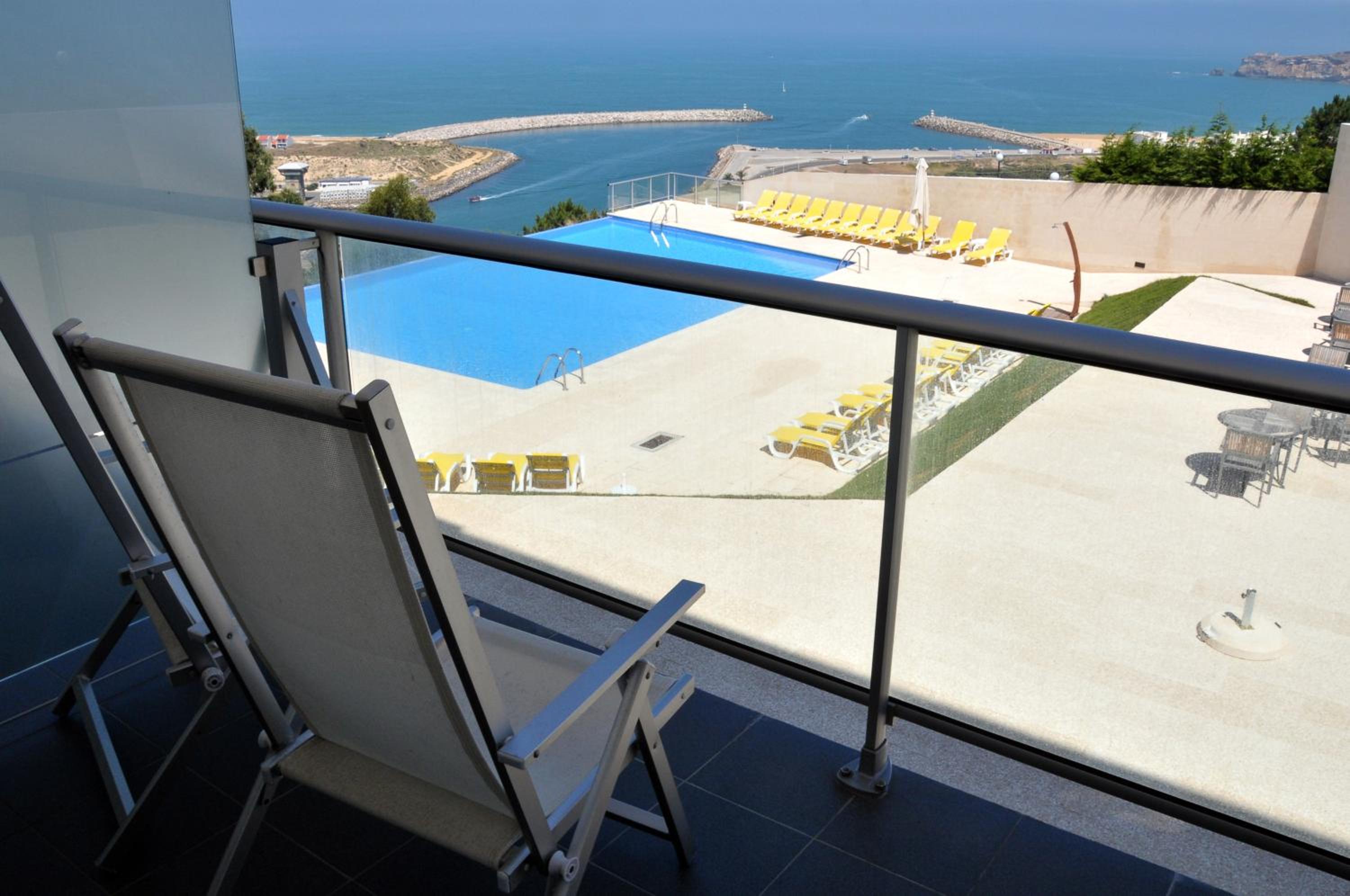 Double/Twin Room with Sea View