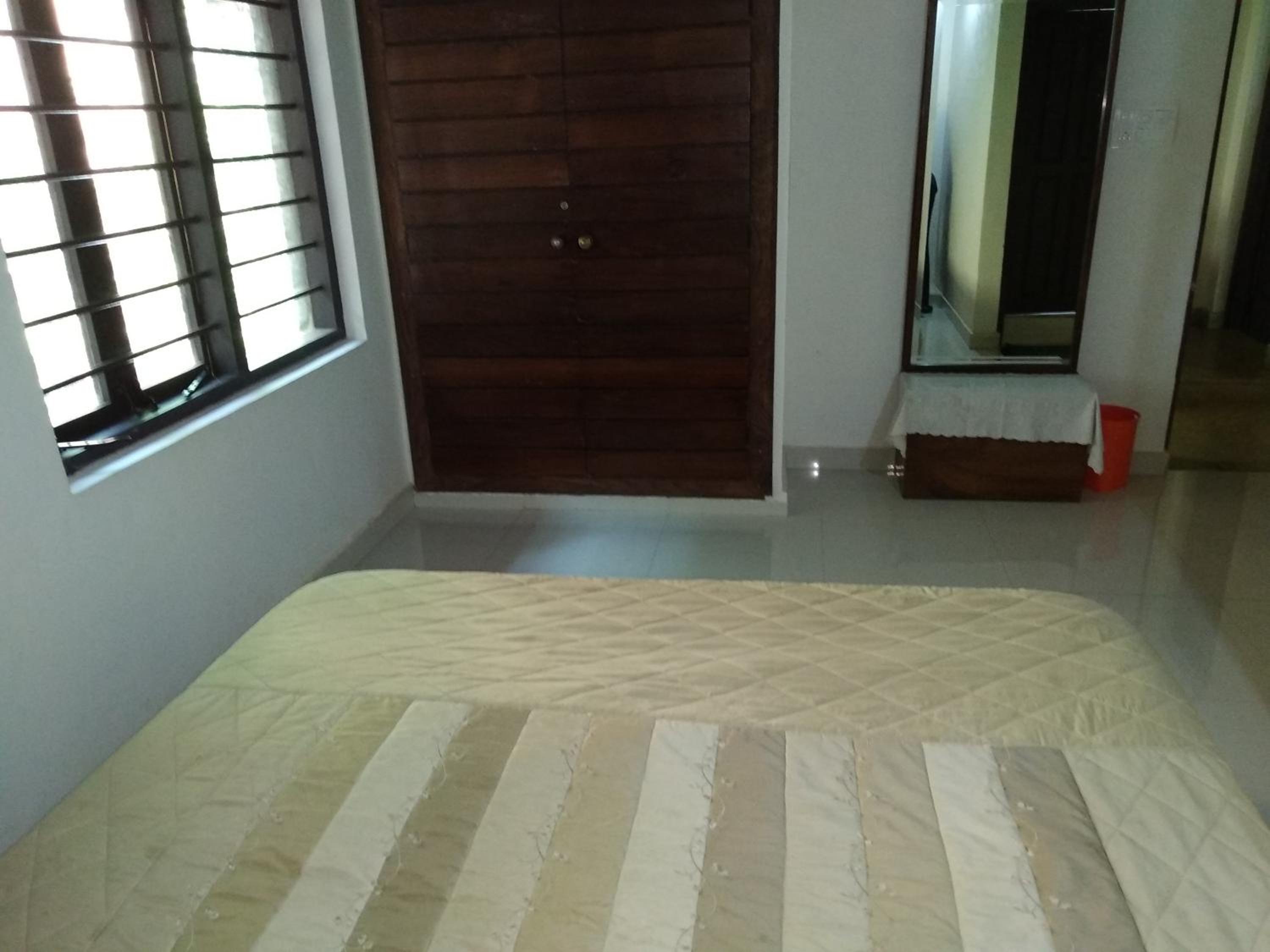 Deluxe King Room photo 3