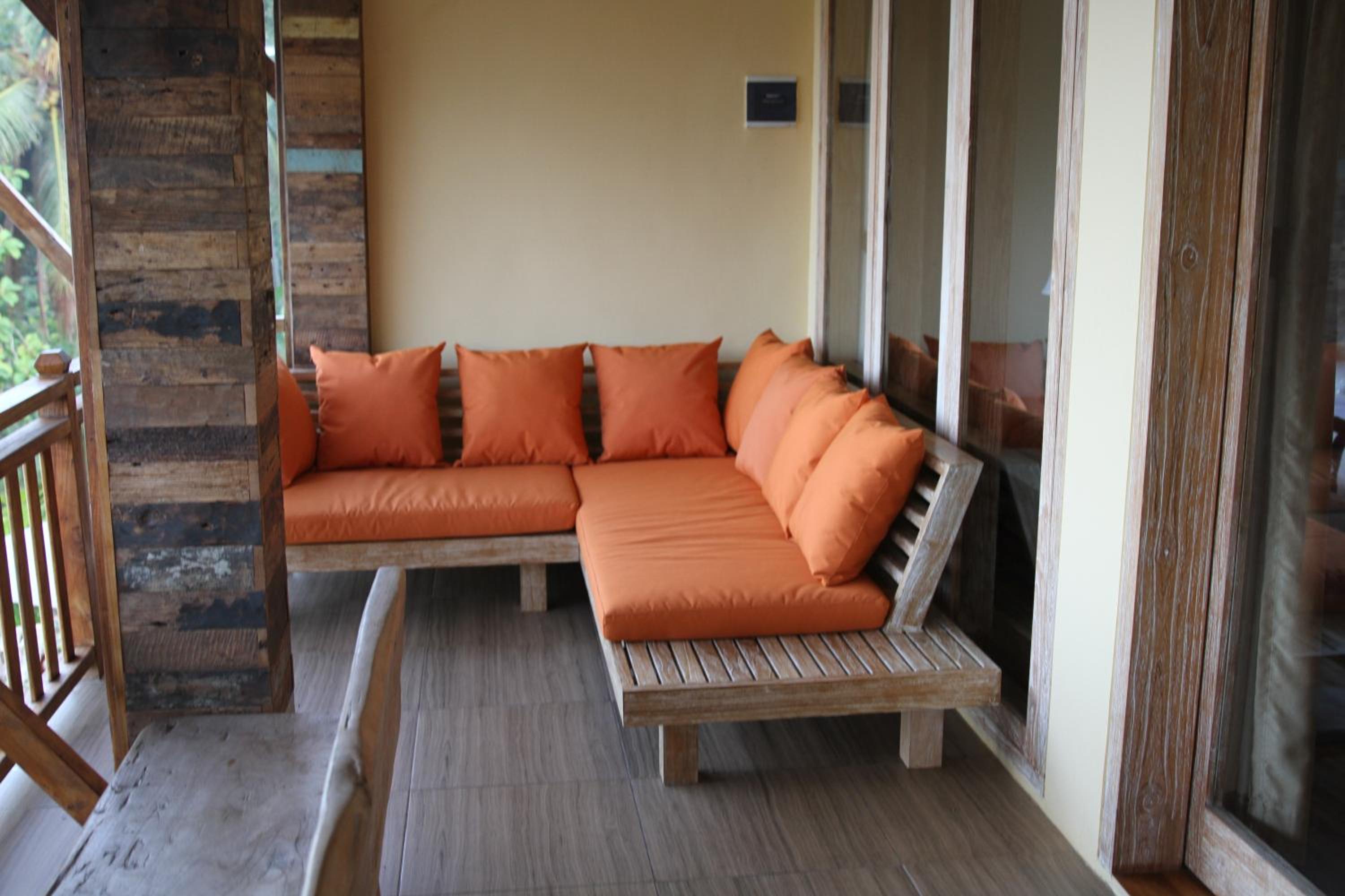 Deluxe Room with Sea View - Photo 5
