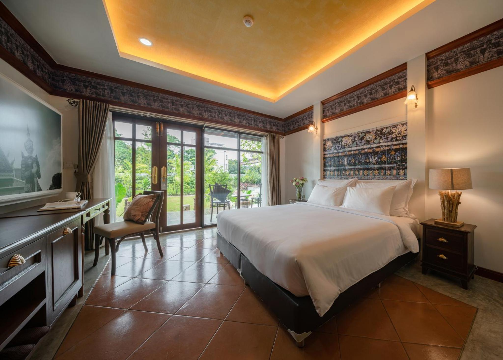 Deluxe King Room photo 3