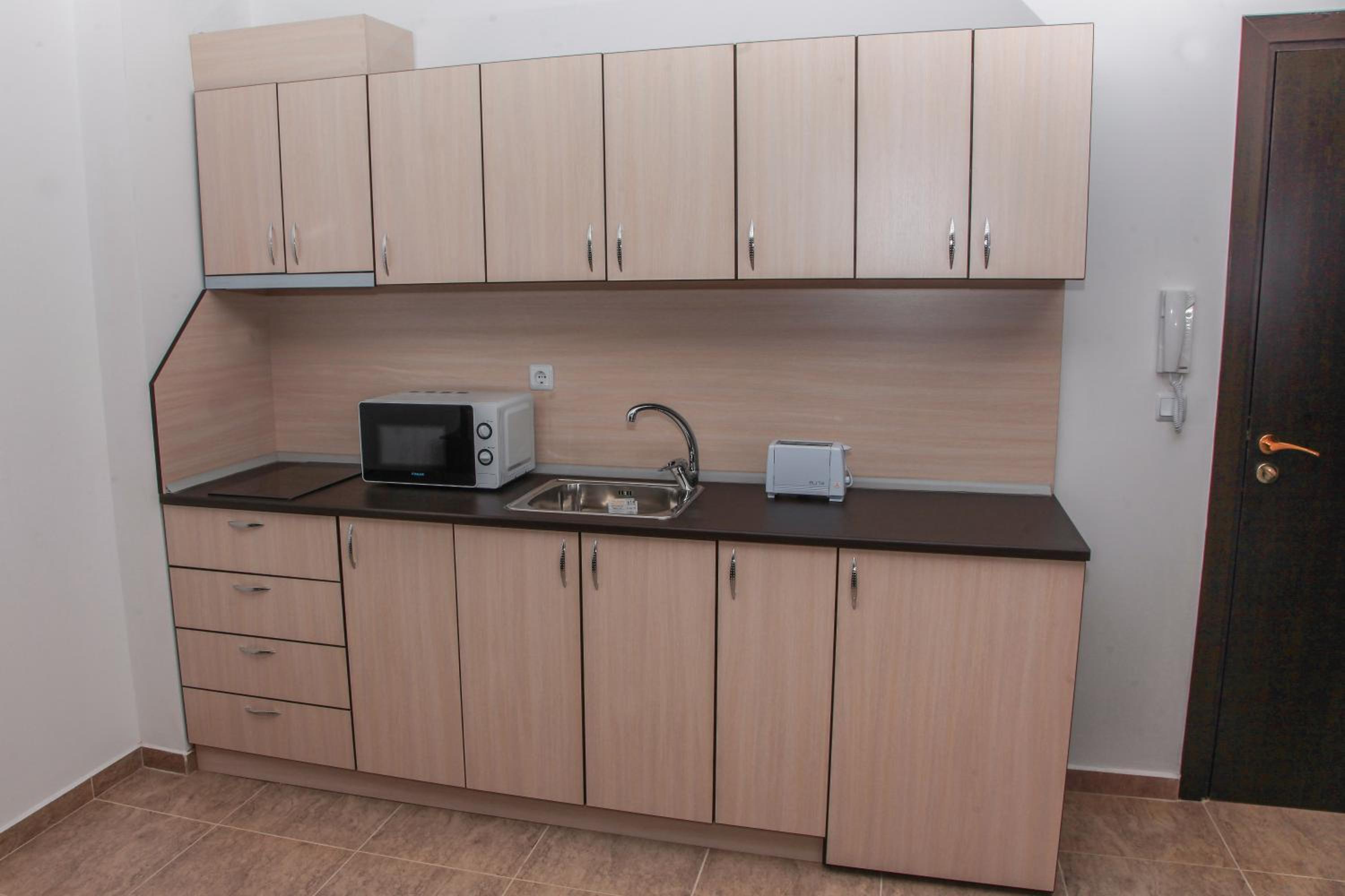 One-Bedroom Standard Apartment photo 1