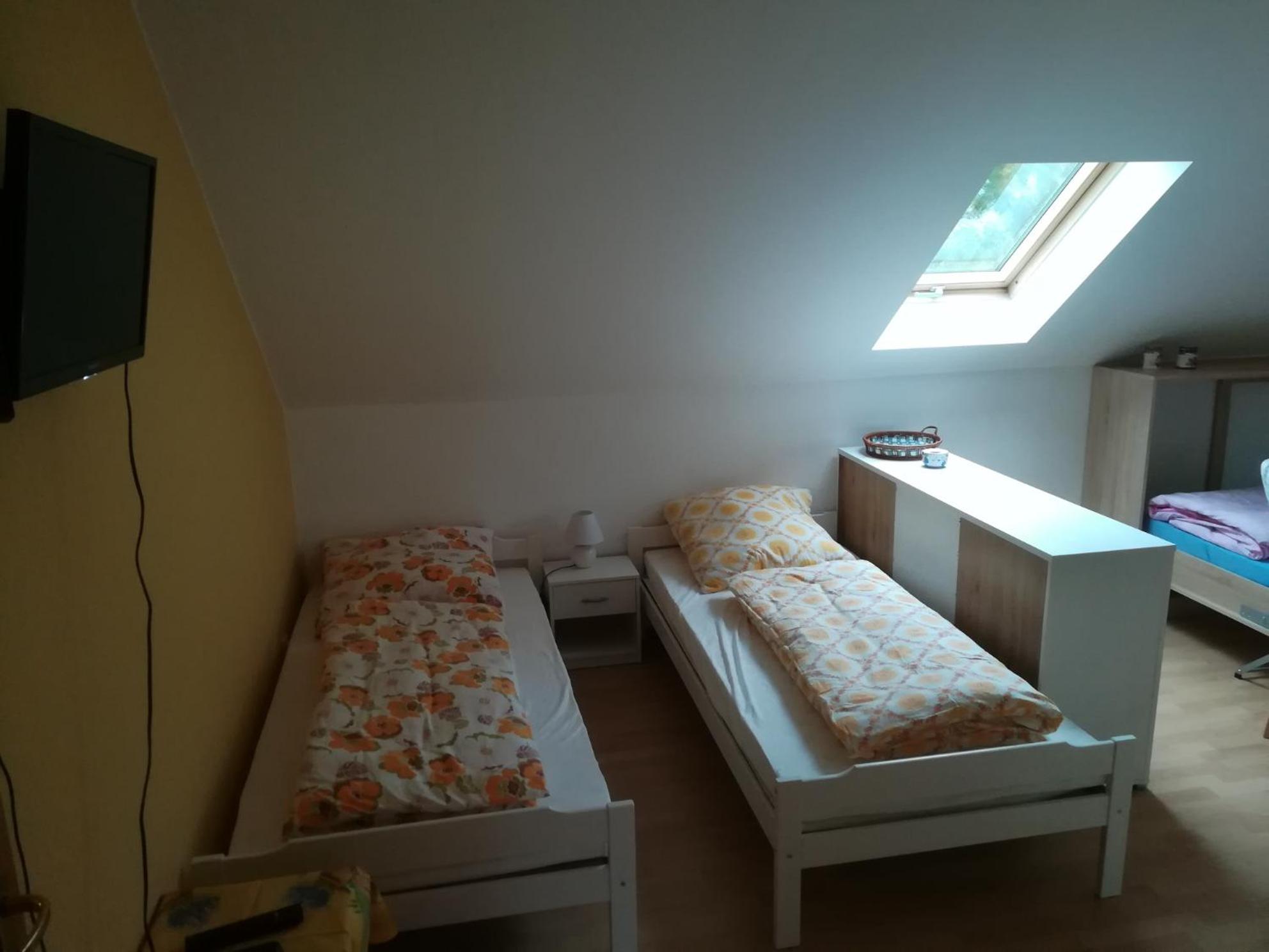 Studio Apartment photo 1