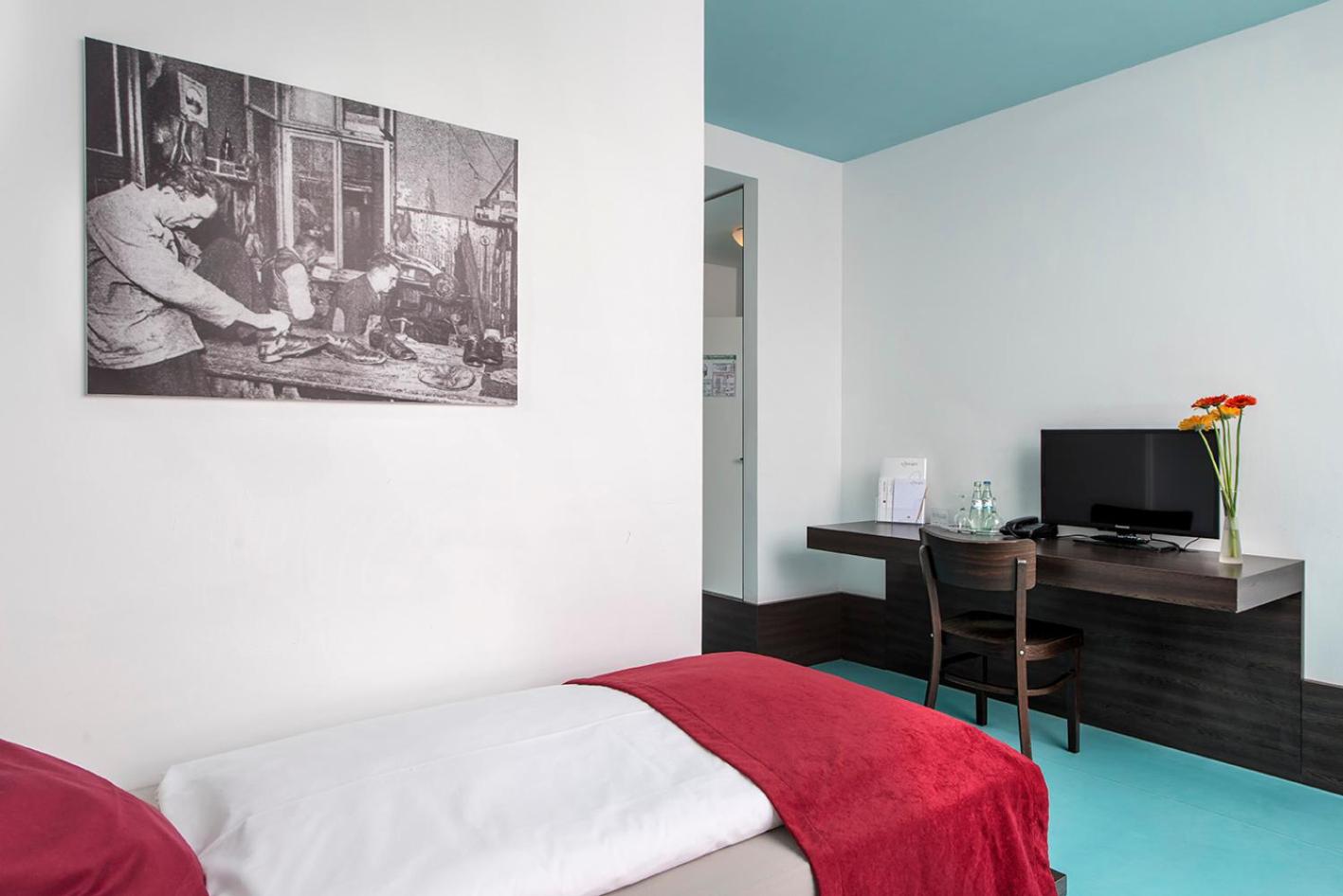 Classic Triple Room photo 3