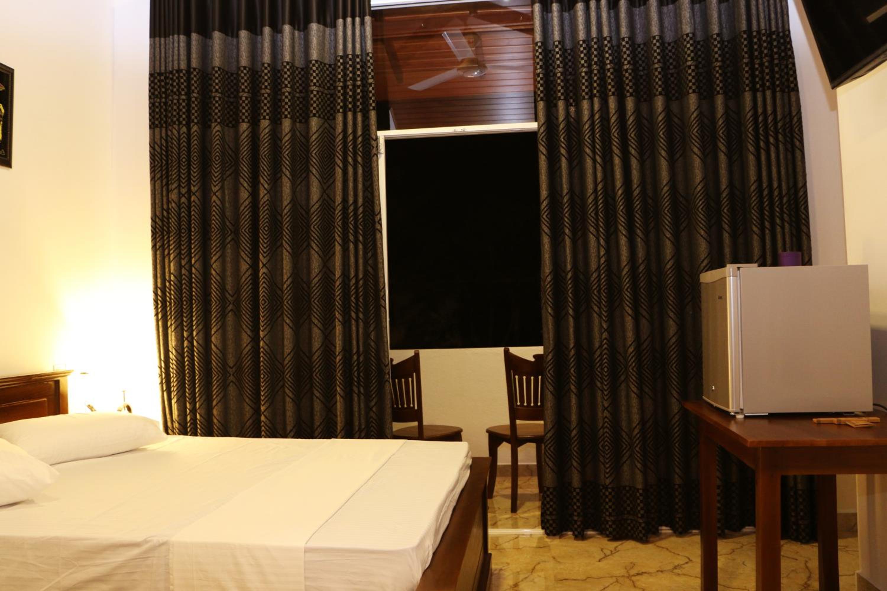 Double Room with Balcony photo 2