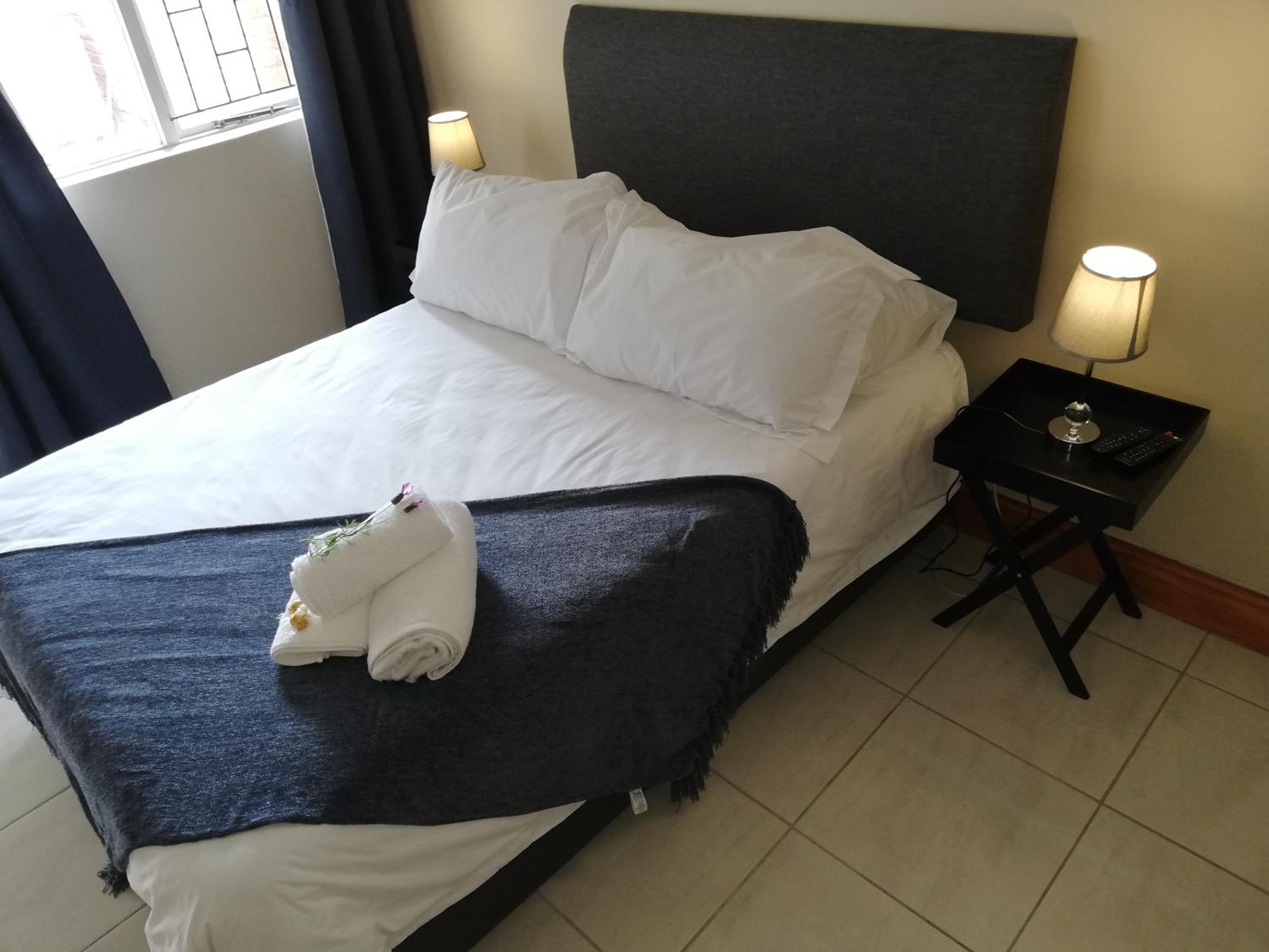 Double Room with Private Bathroom photo 1