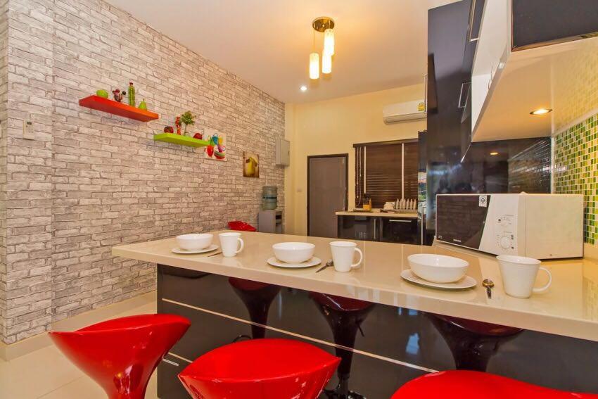 Villa photo 3