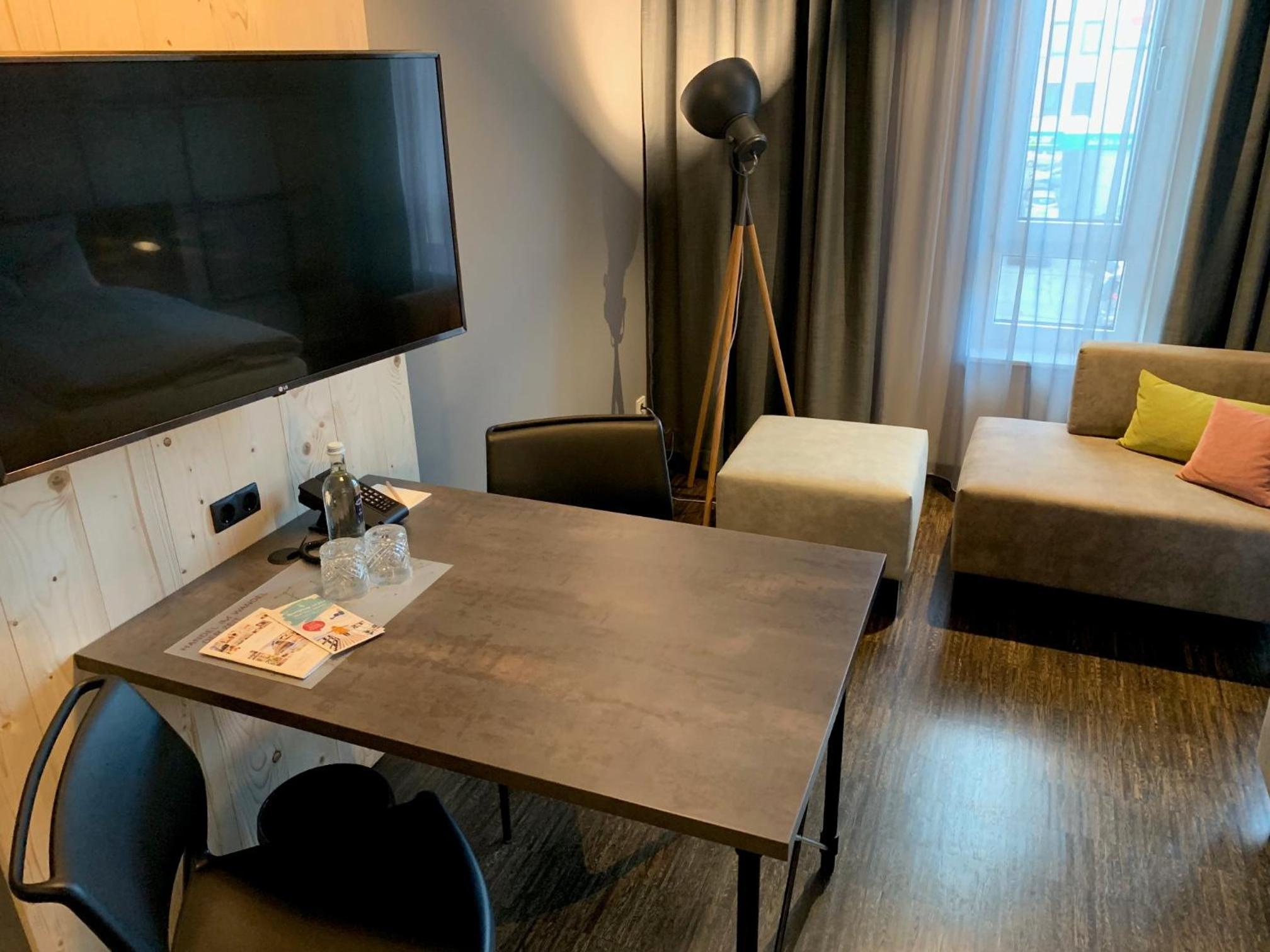 Comfort Room photo 2