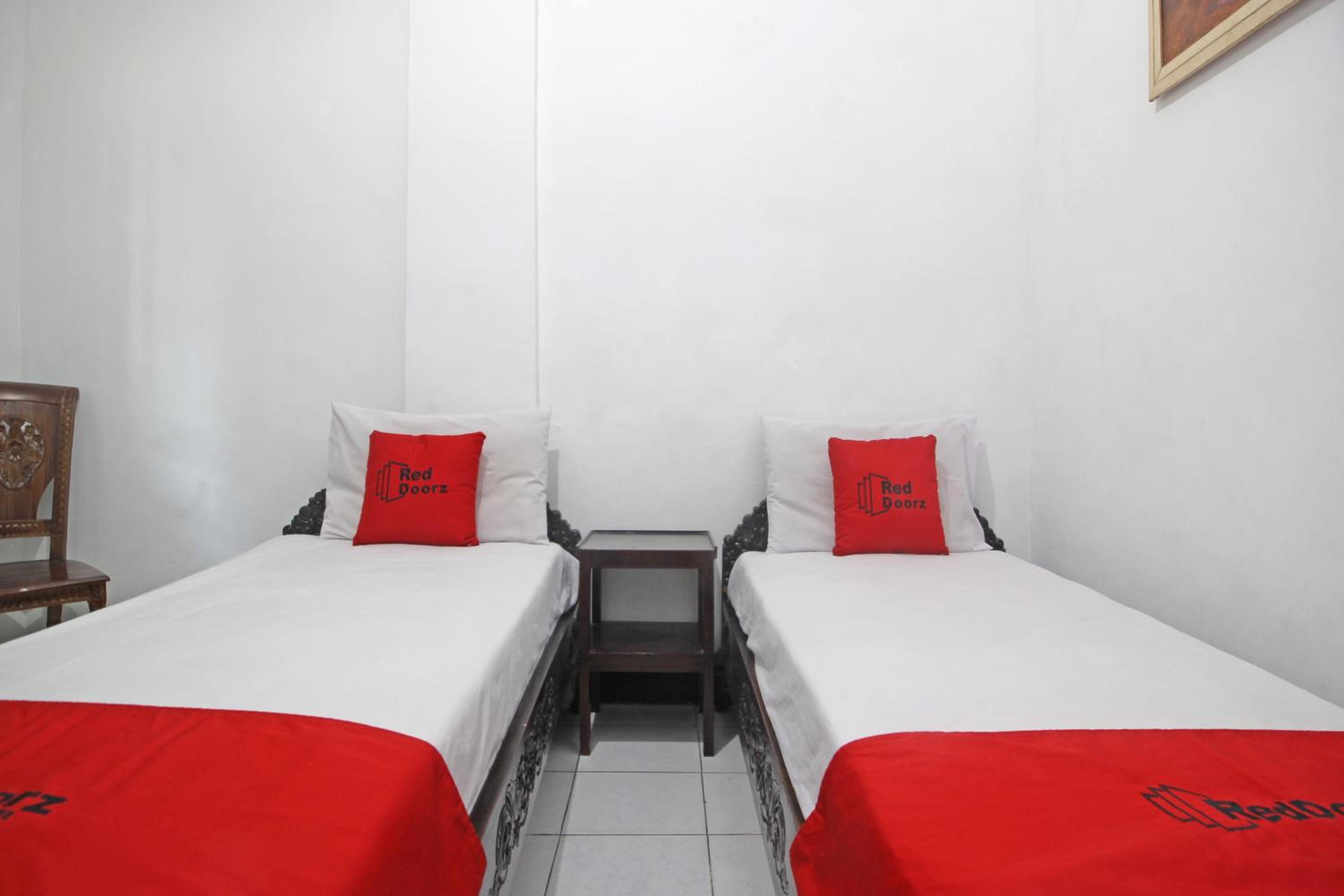 Twin Room - Photo 4