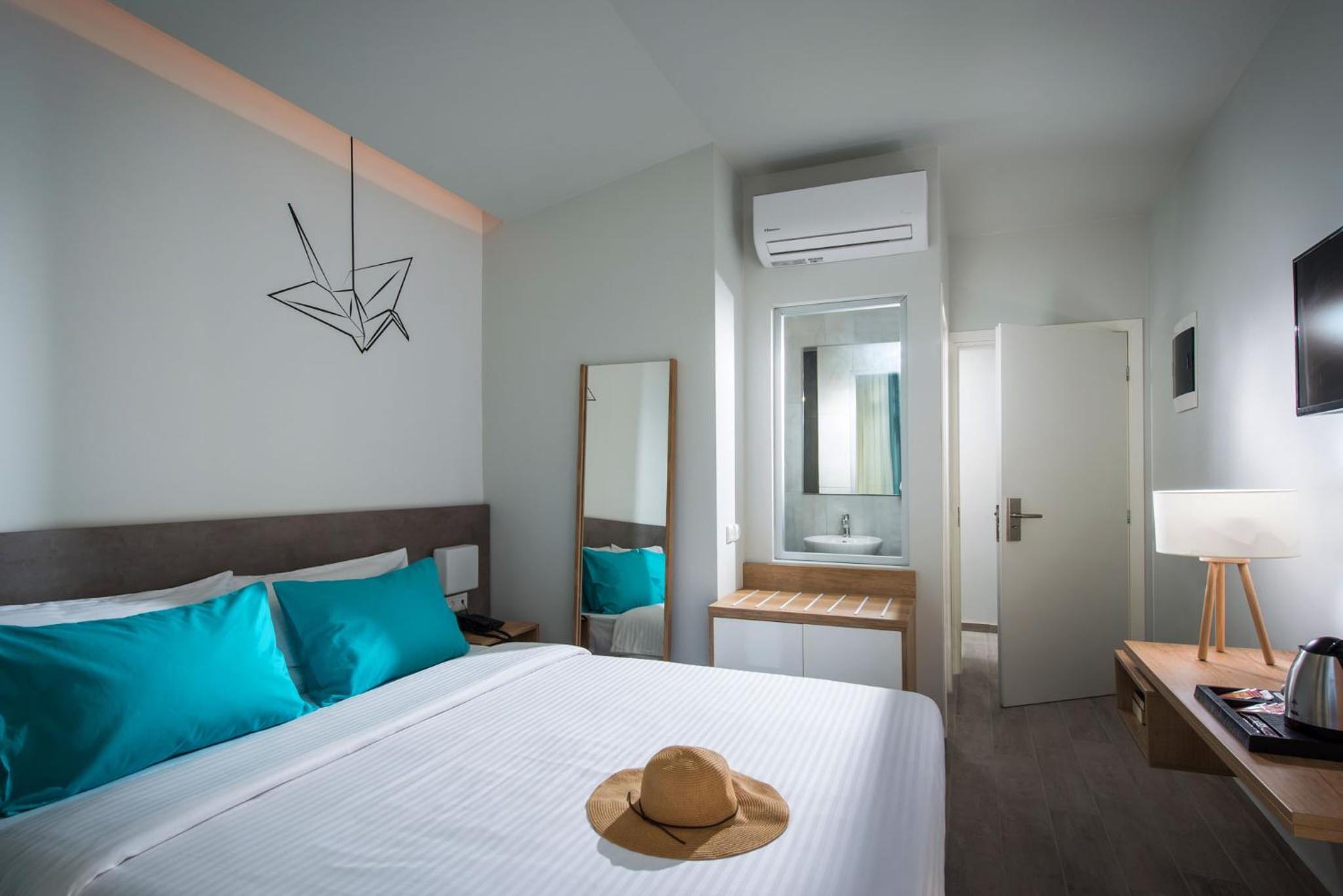 Standard Double Room - Photo 3