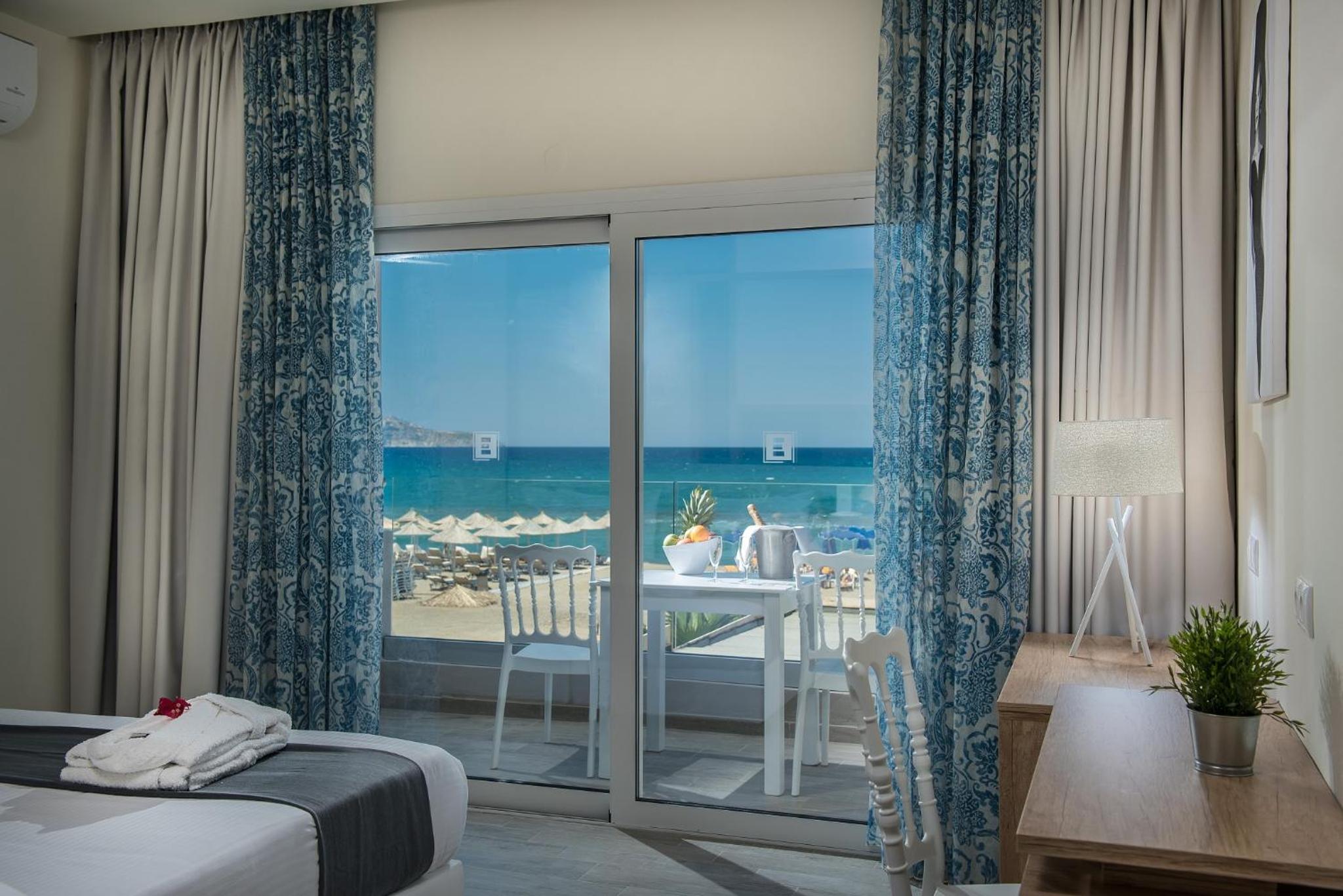 Junior Suite Front Sea View - Photo 1