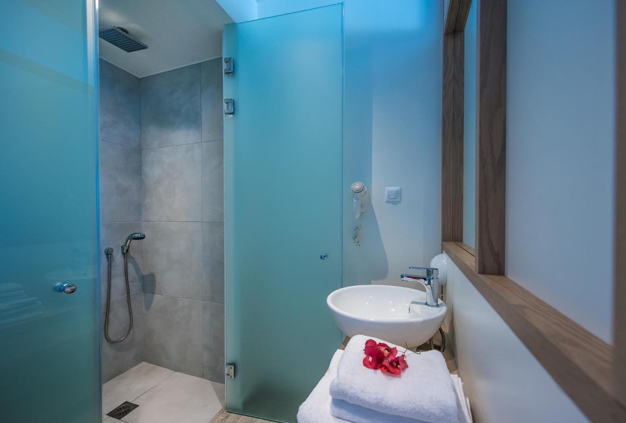 Junior Suite Front Sea View - Photo 4
