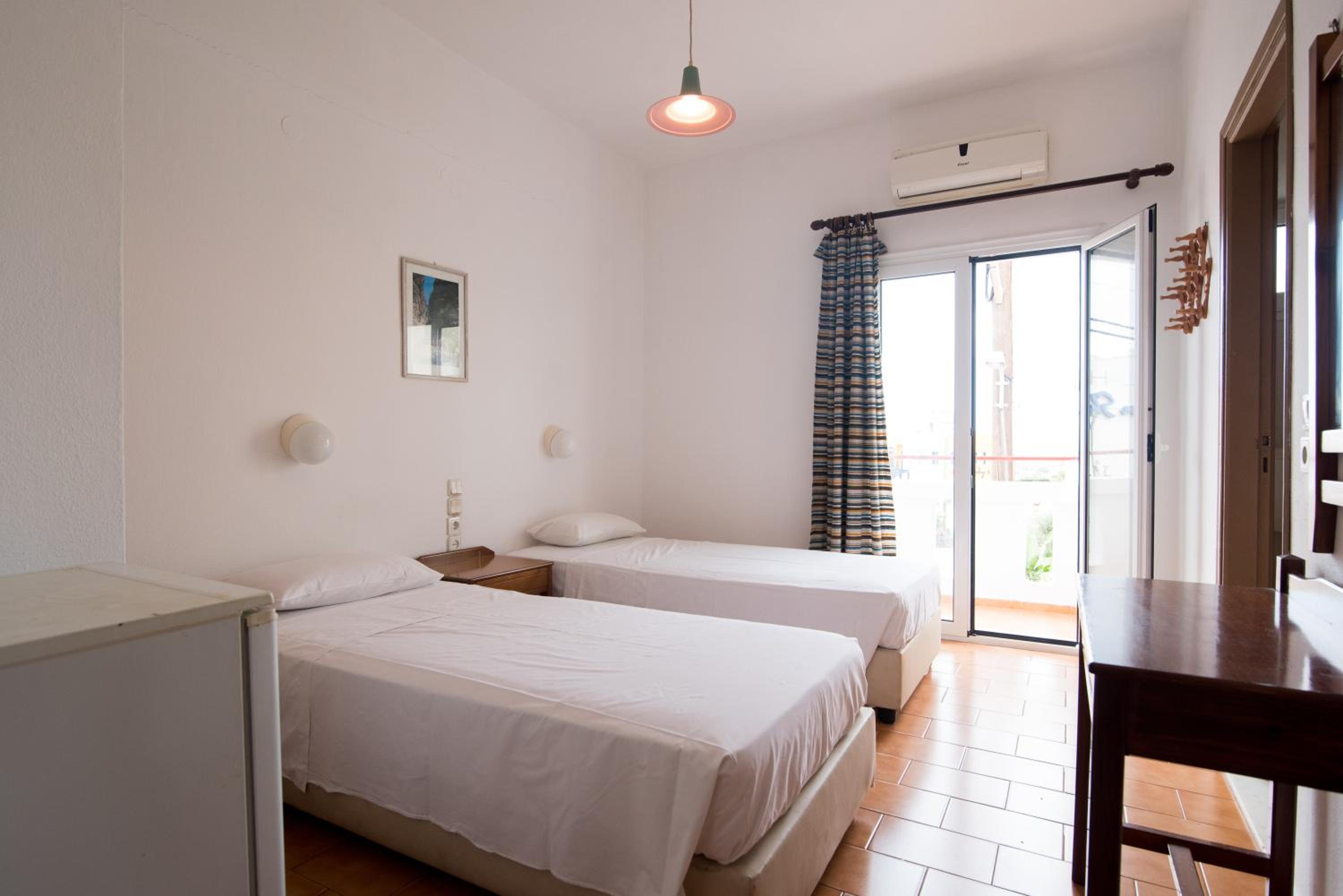 Standard Twin Room photo 1