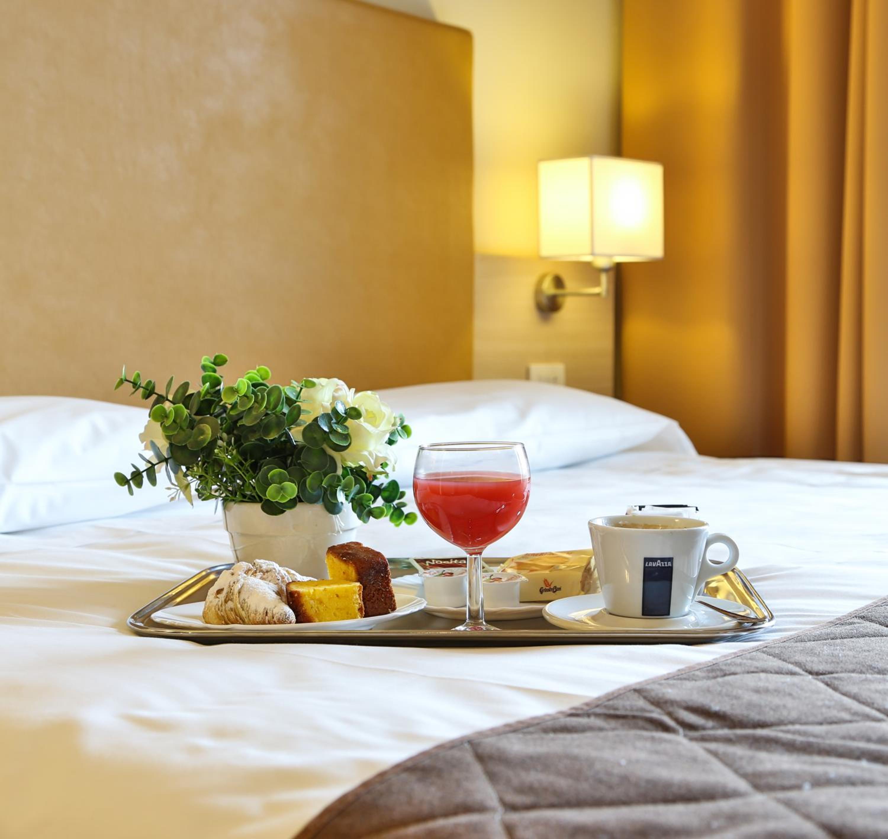 Double Room - Photo 6