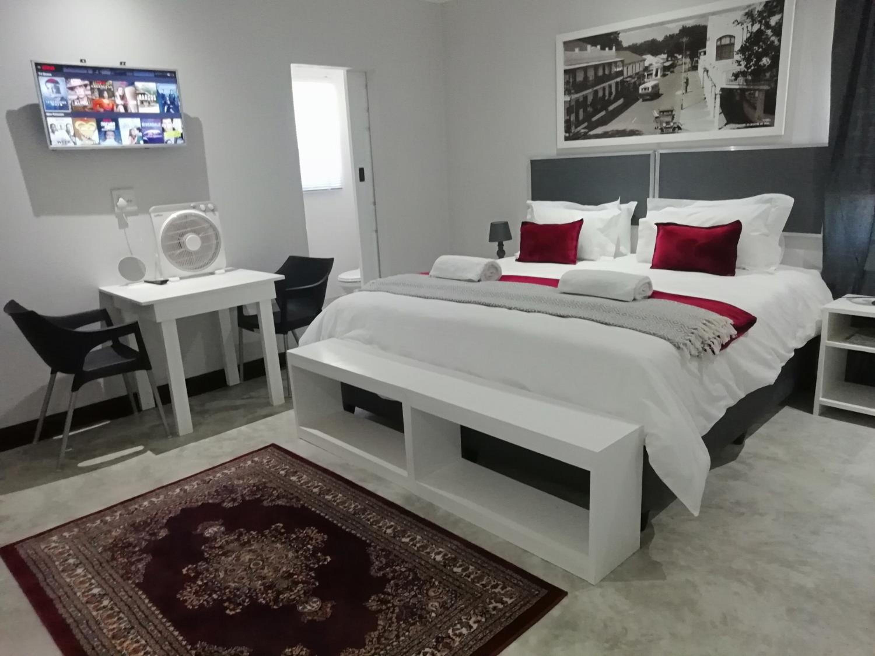 Comfort King Room - Photo 3