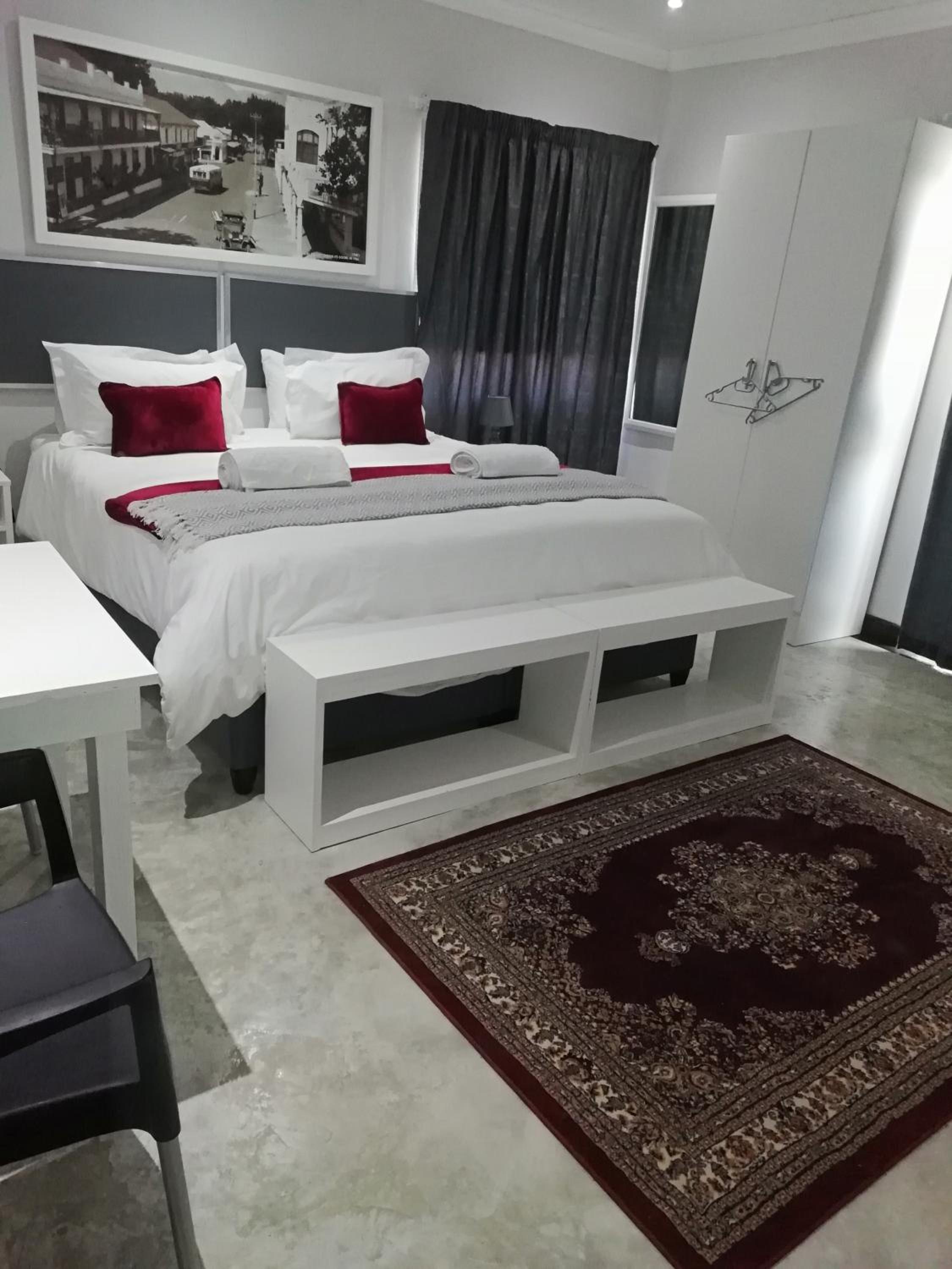 Comfort King Room - Photo 4