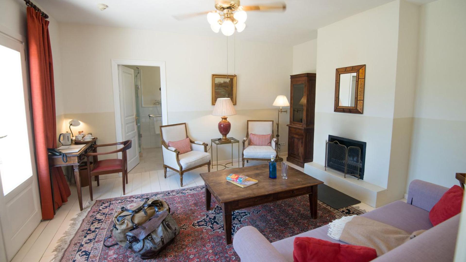 Suite with Terrace - Photo 13