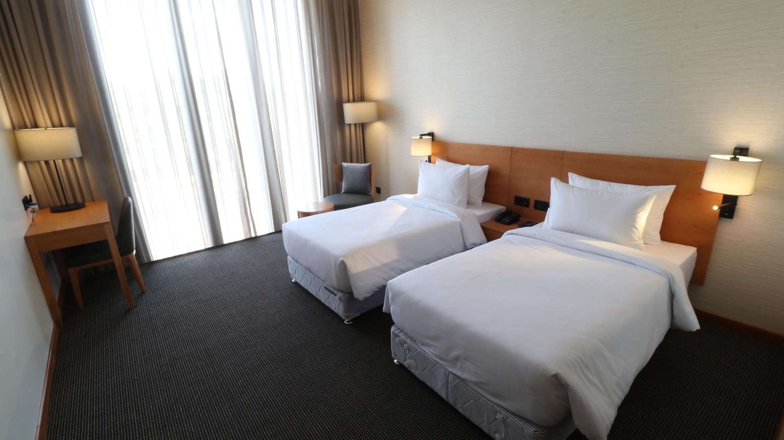 Superior Queen Room with 15% off on laundry and mini bar & 20% off on spa services - Photo 11