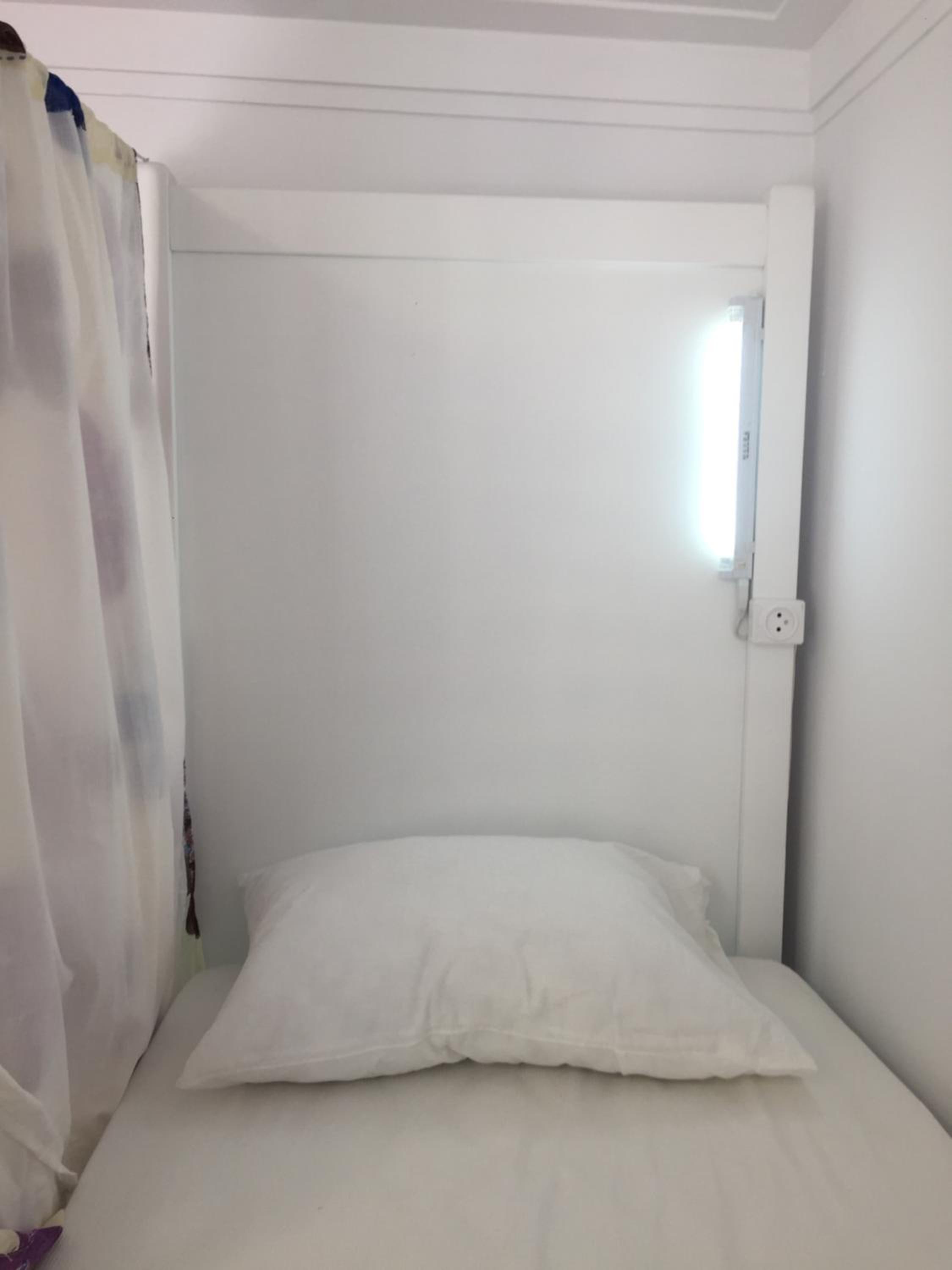 Bed in 4-Bed Mixed Dormitory Room photo 2