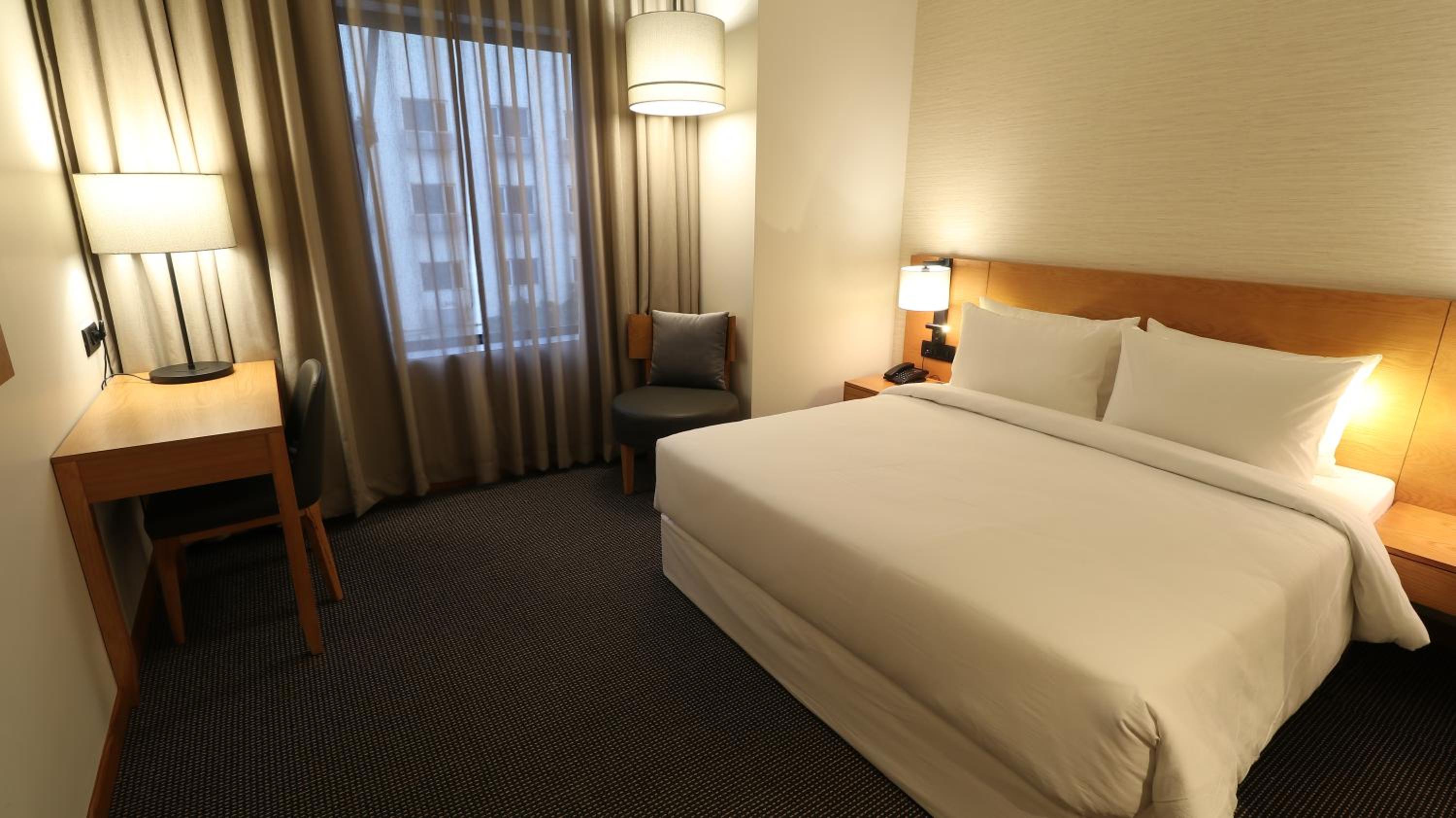 Superior Queen Room with 15% off on laundry and mini bar & 20% off on spa services - Photo 9