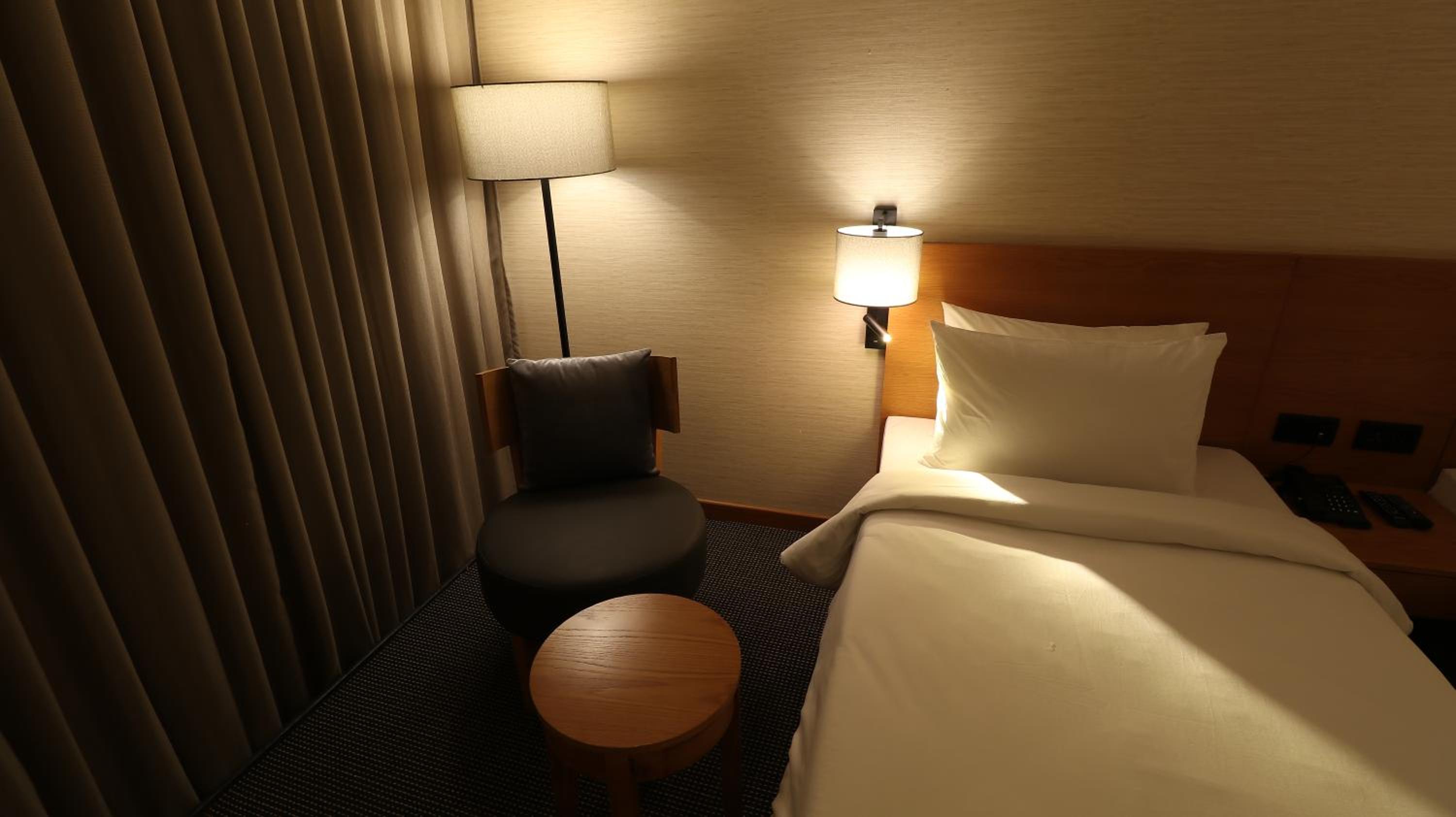 Superior Queen Room with 15% off on laundry and mini bar & 20% off on spa services - Photo 15