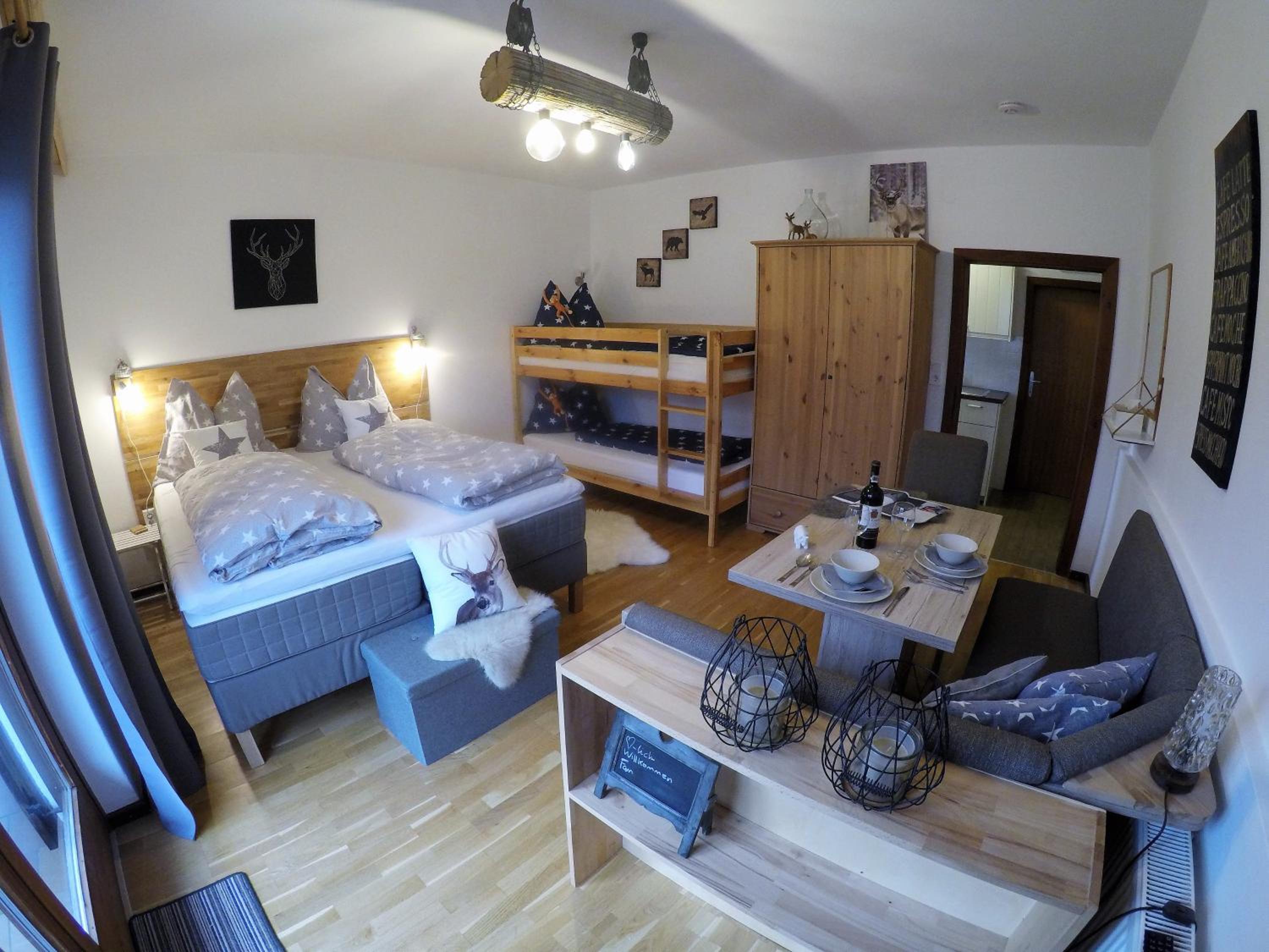 Apartment 4 photo 3
