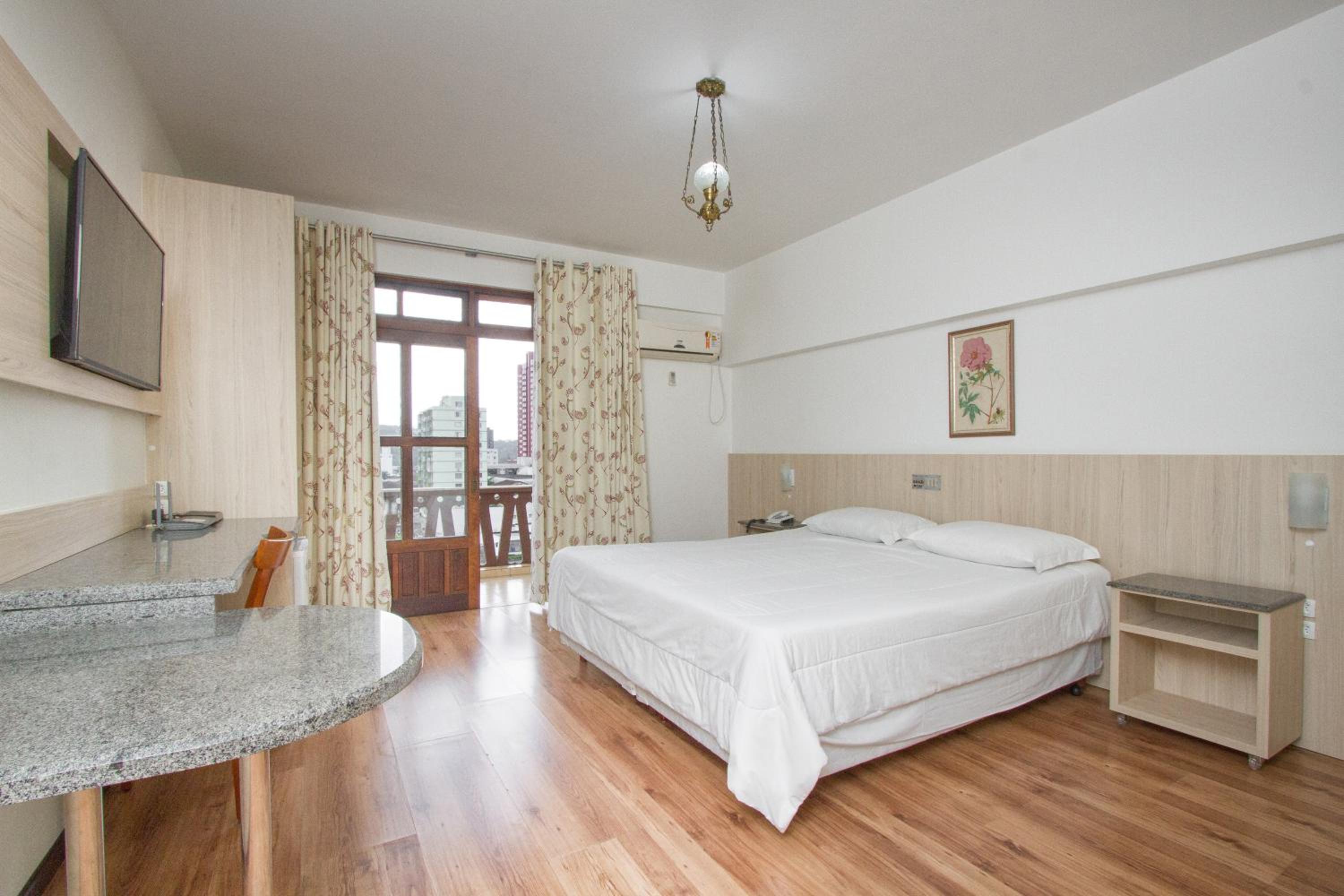 Standard Queen Room photo 1