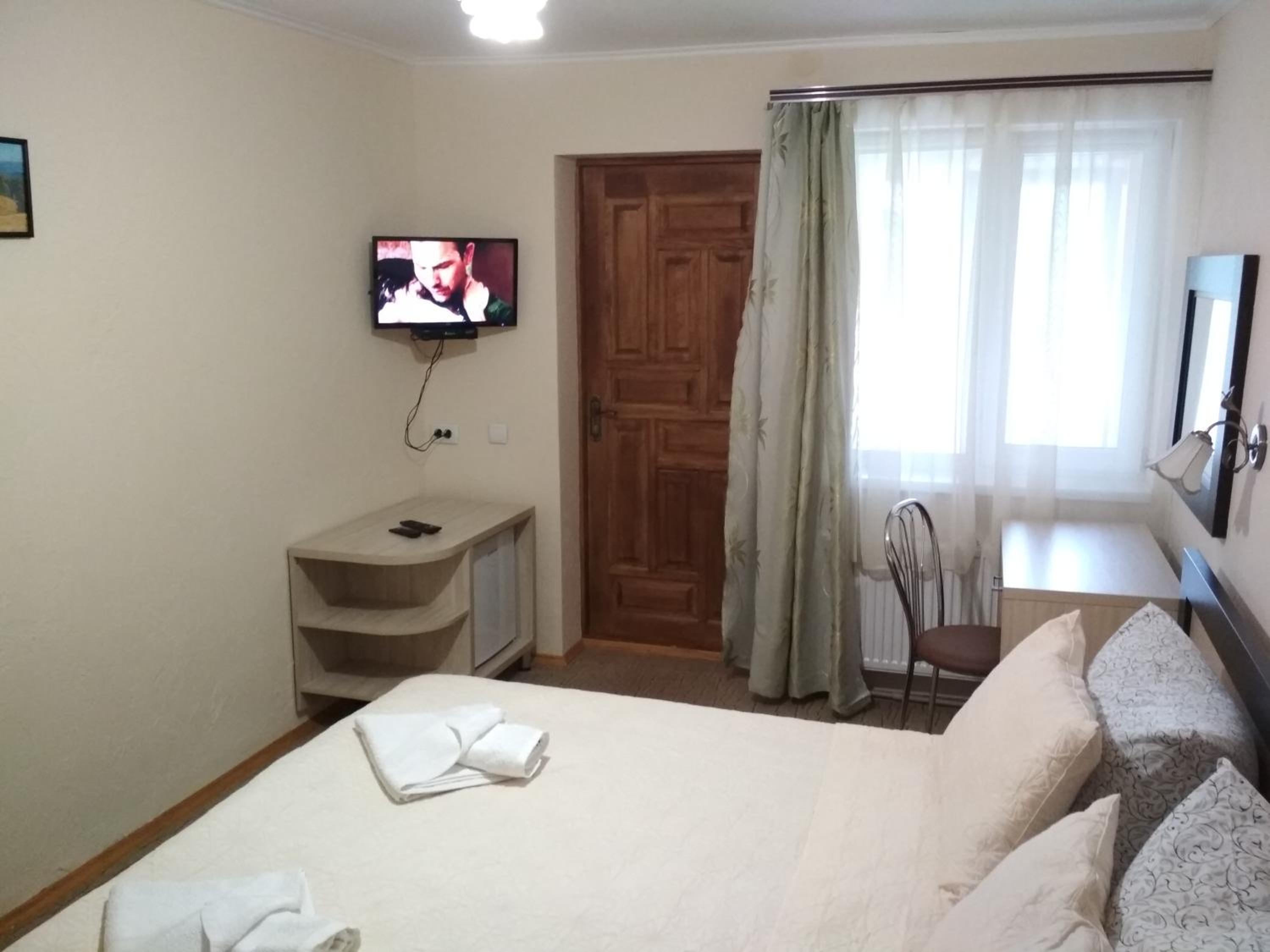Budget Double Room photo 1