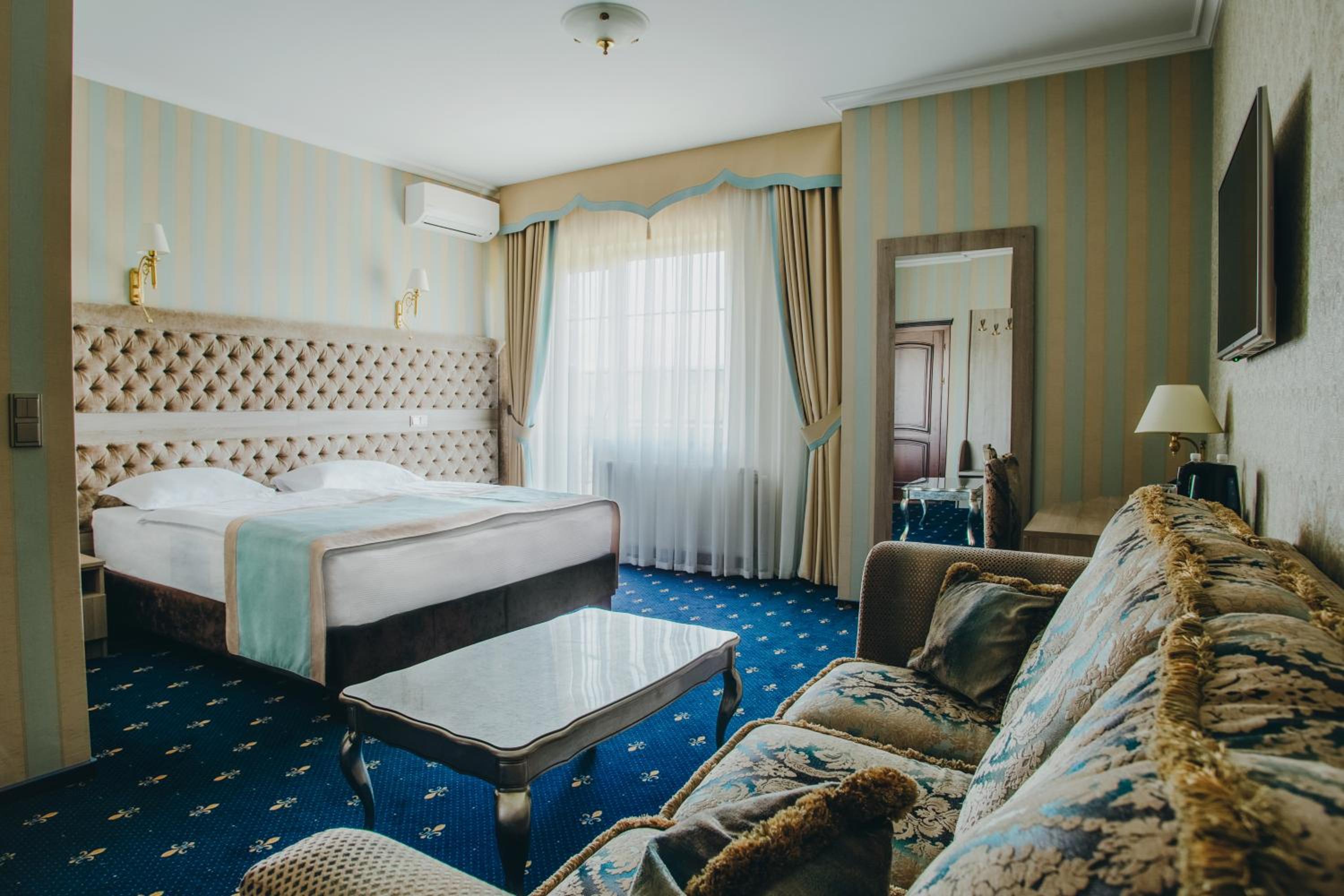 Deluxe Double or Twin Room with Spa Access photo 1