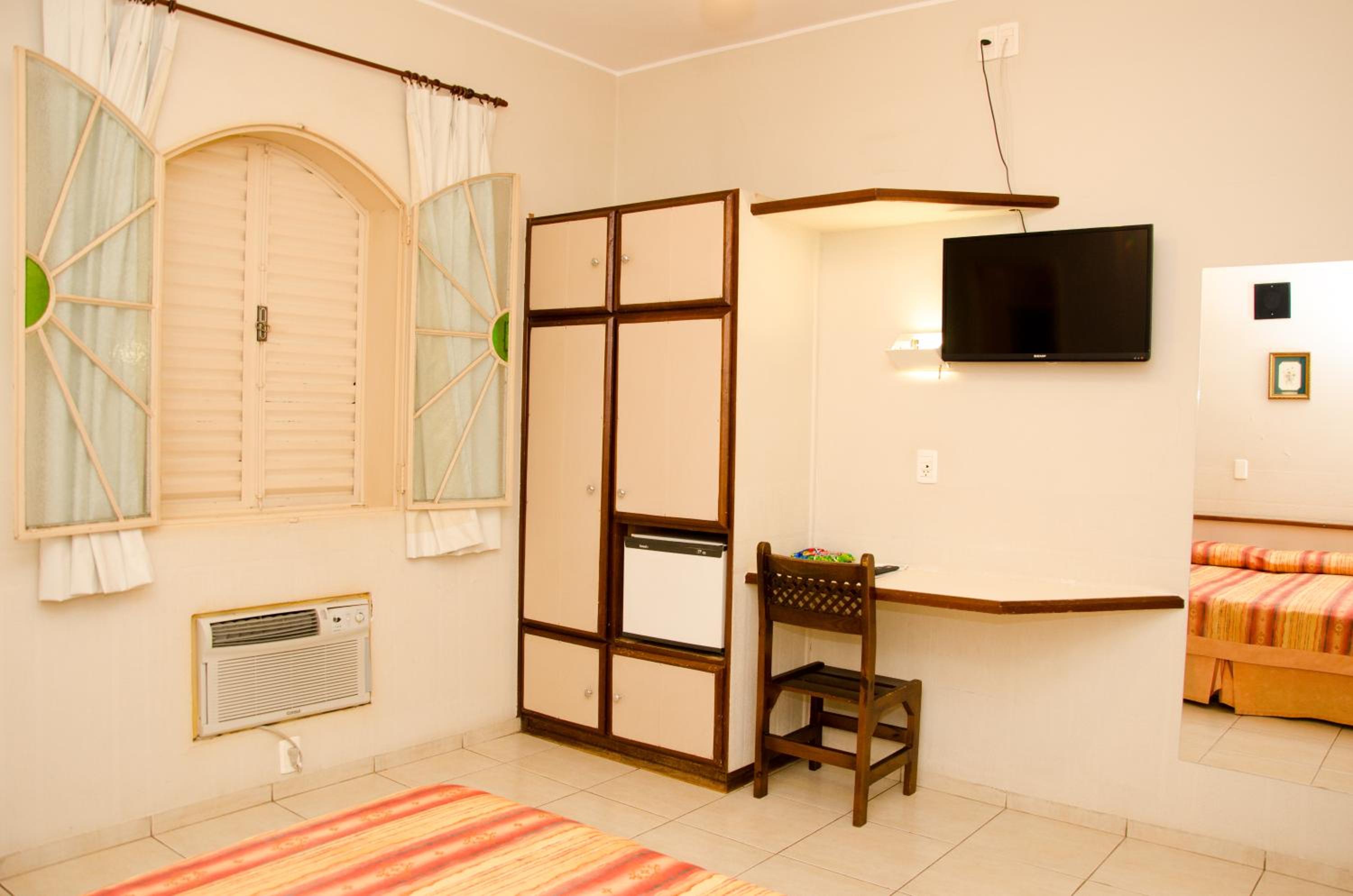 Deluxe Double or Twin Room photo 2
