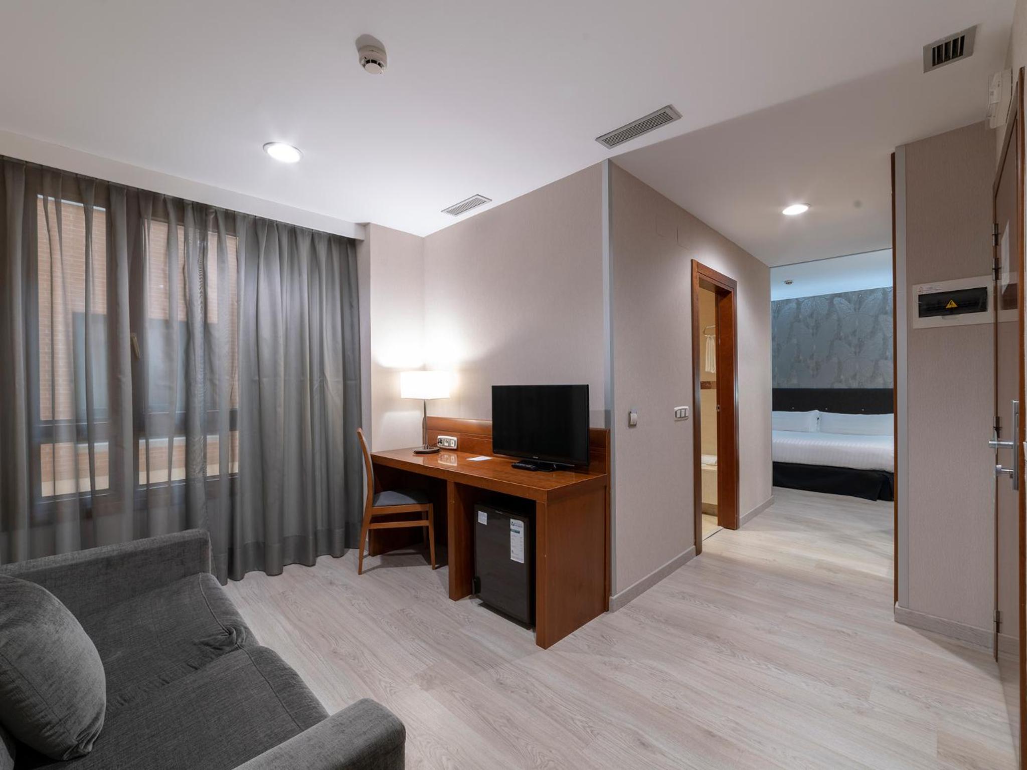 Deluxe Double Room photo 3