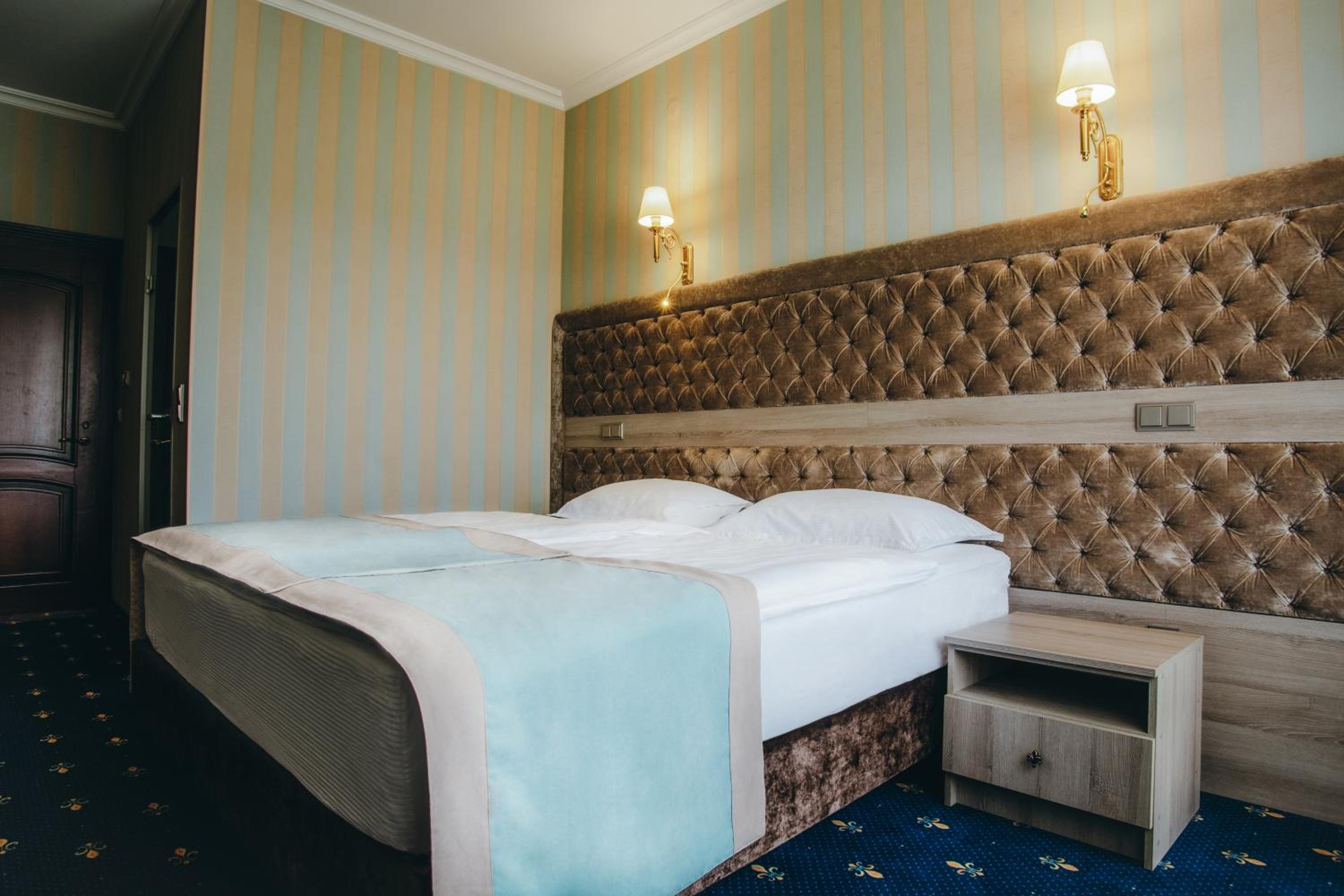 Deluxe Double or Twin Room with Spa Access photo 3