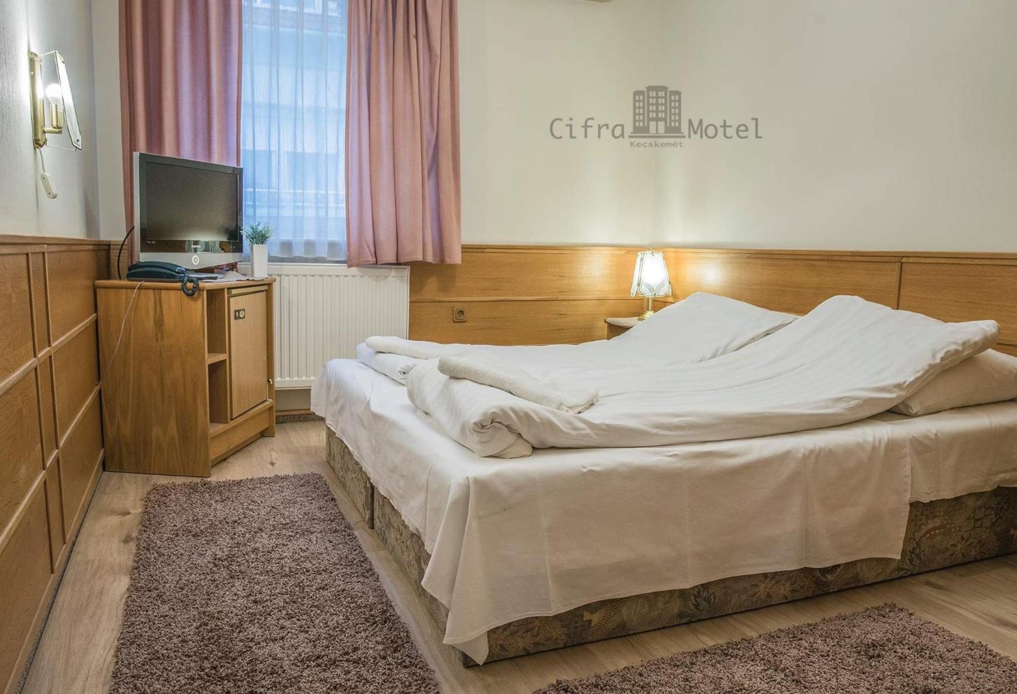 Double Or Twin Room With Bathroom photo 2