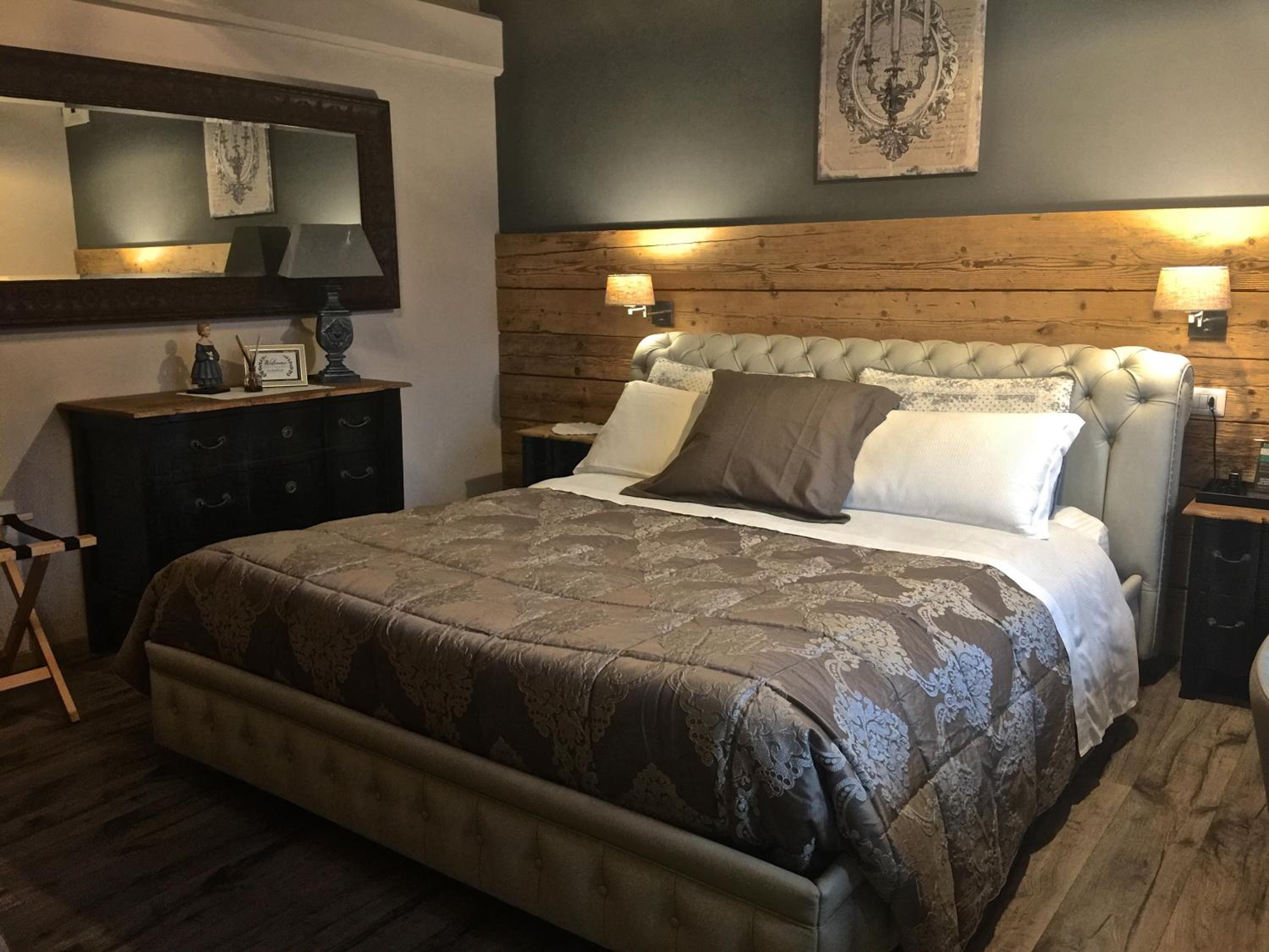 Superior Double or Twin Room photo 2