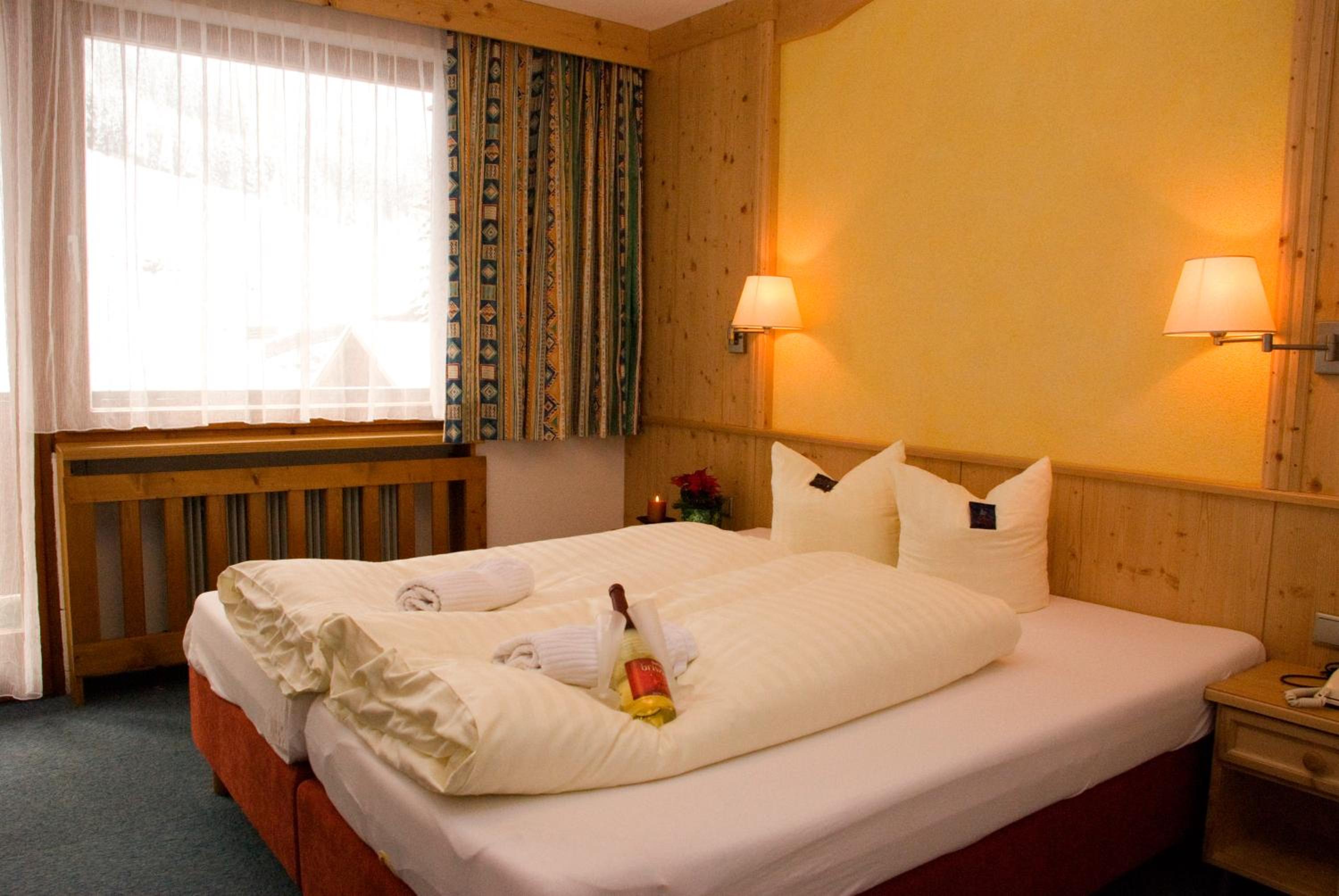 Double Room with Mountain View - Photo 9