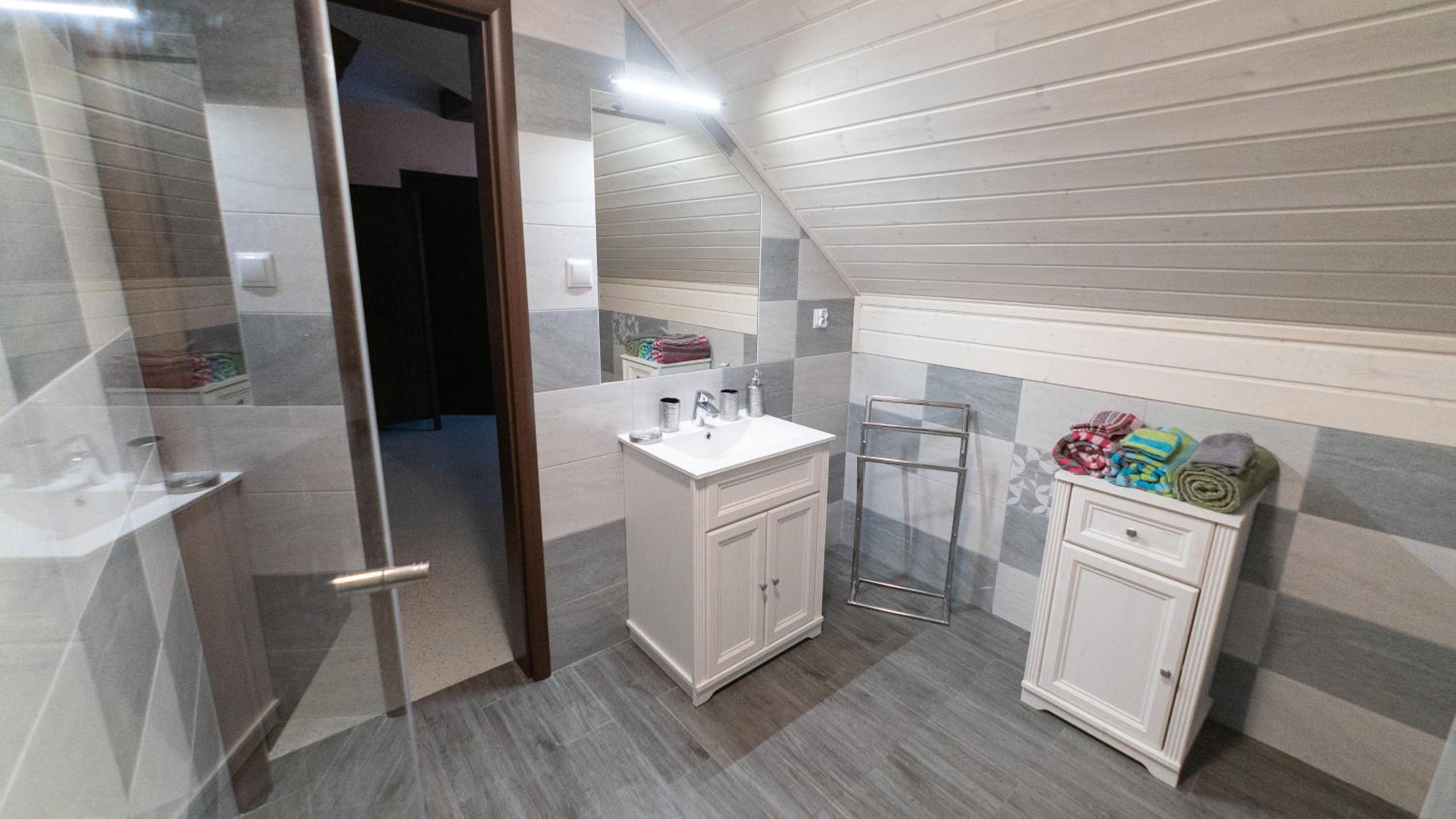 Dormitory Room (5 Adults) photo 3