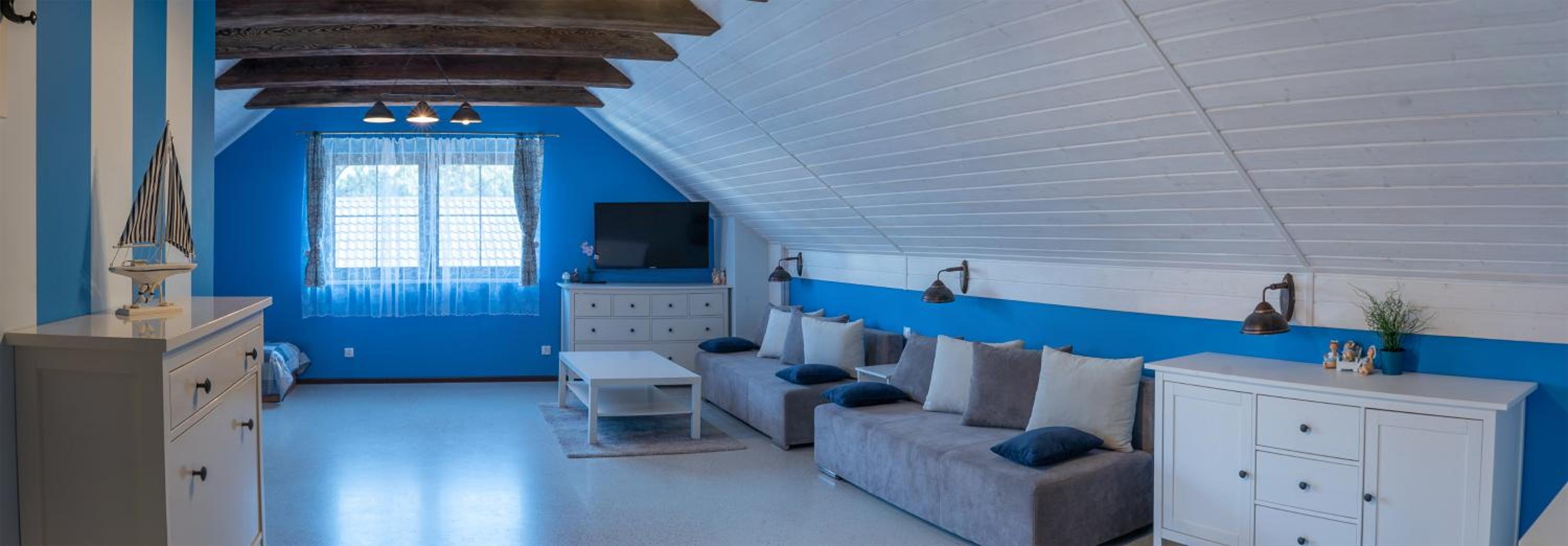 Dormitory Room (7 Adults) photo 1